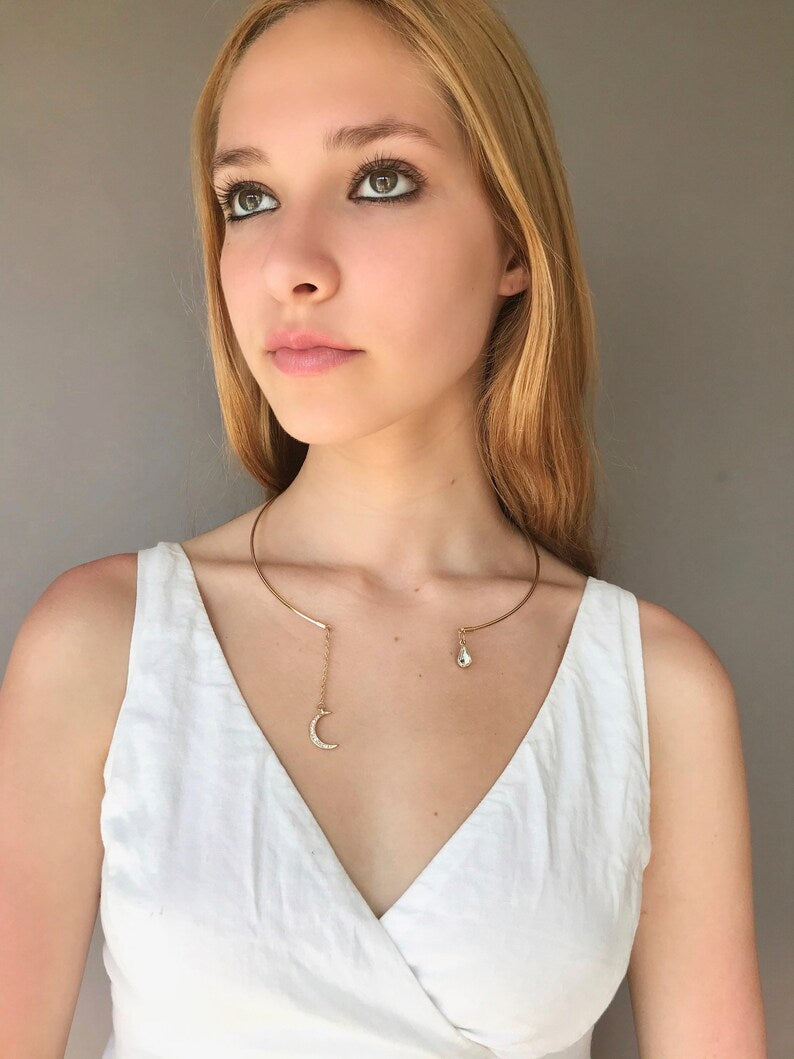 Gold wire crystal necklace