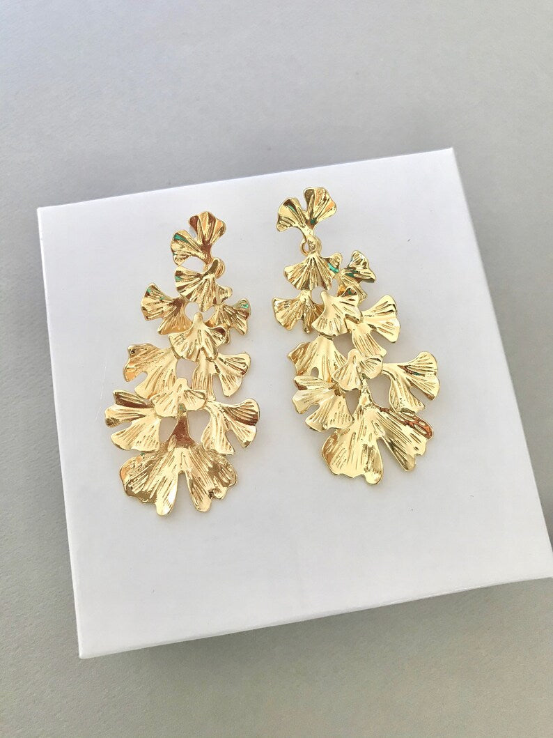 Statement leaves earrings