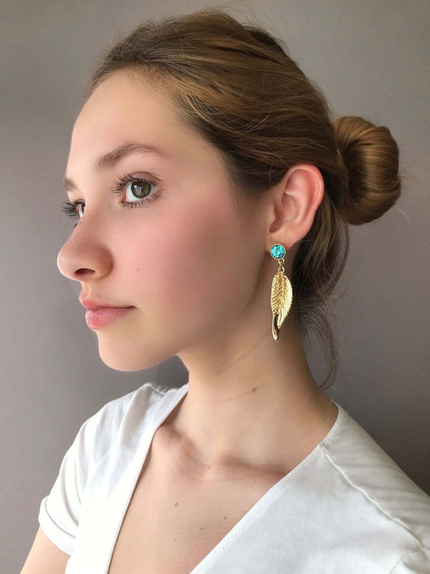 Gold leaf blue crystal earrings