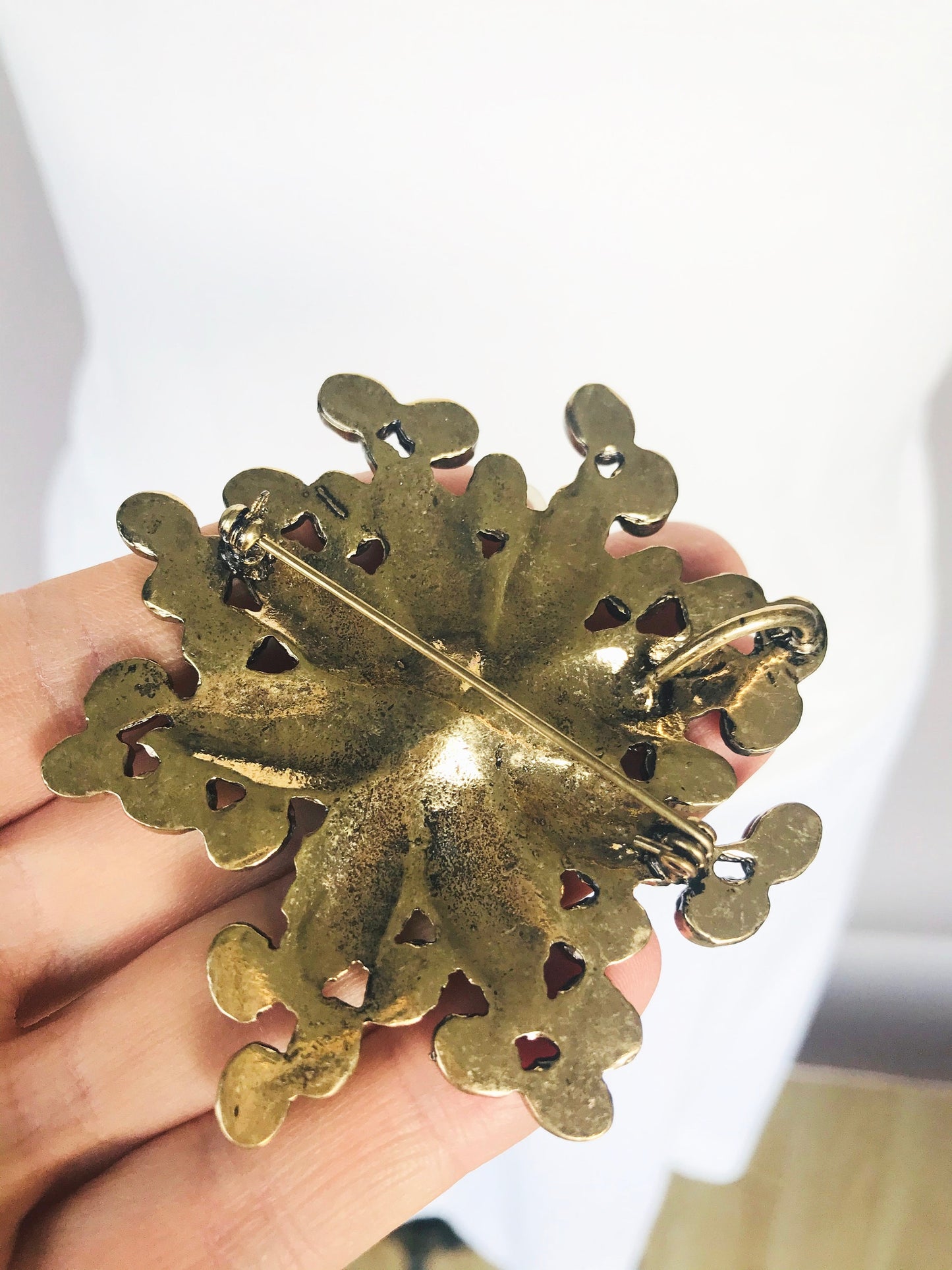 Statement flower necklace