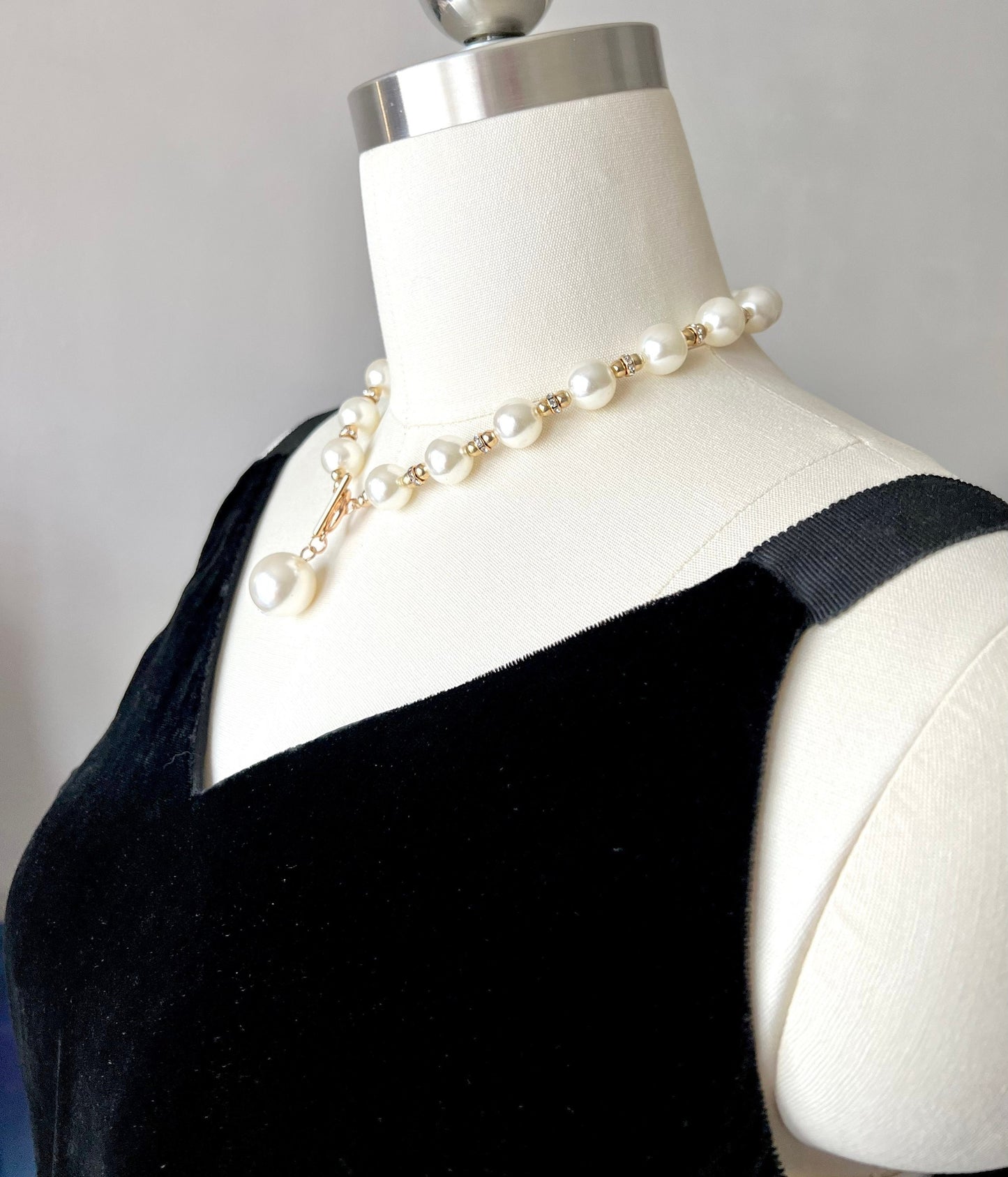 Pearl statement necklace