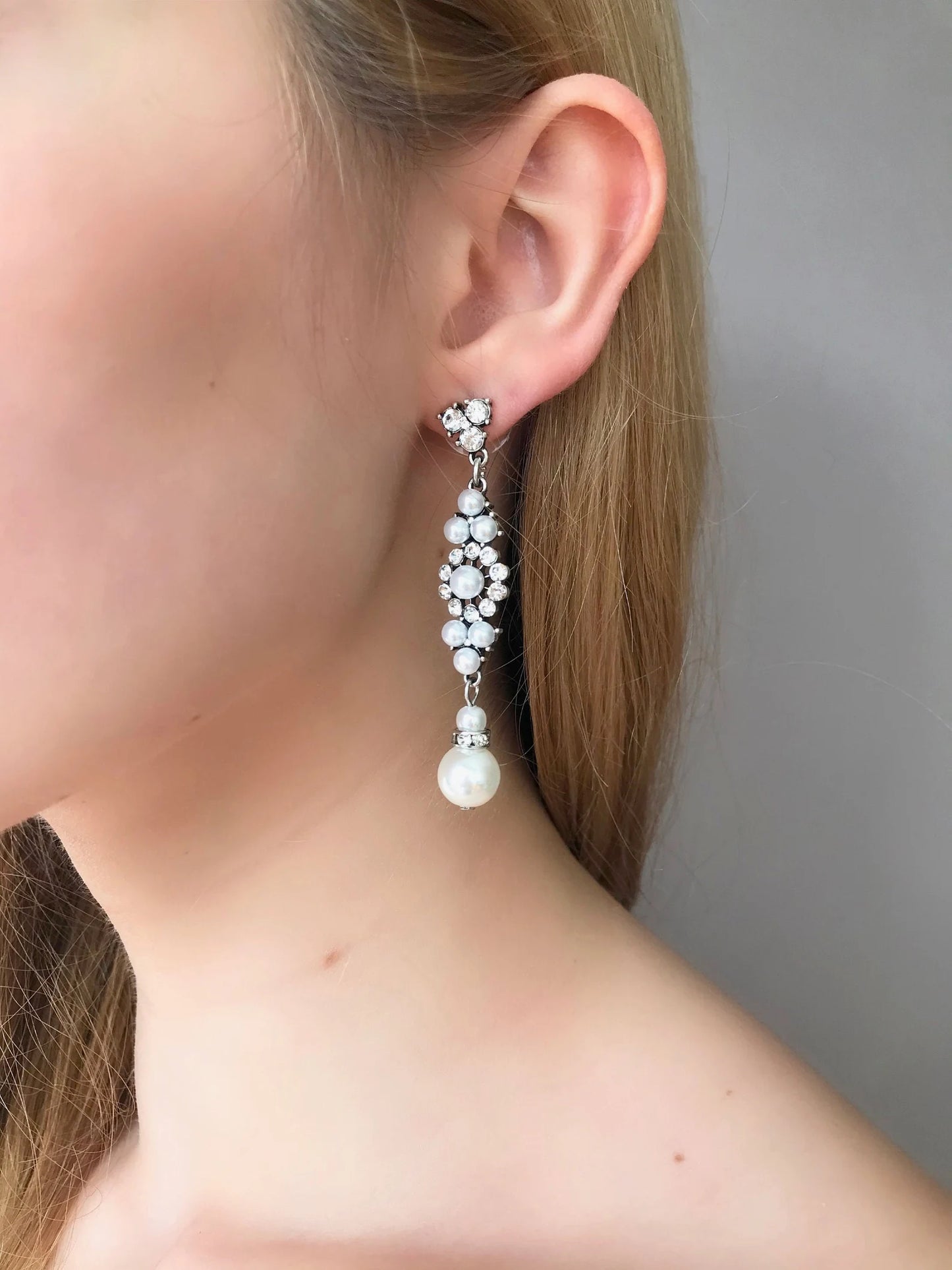Bridal pearl earrings