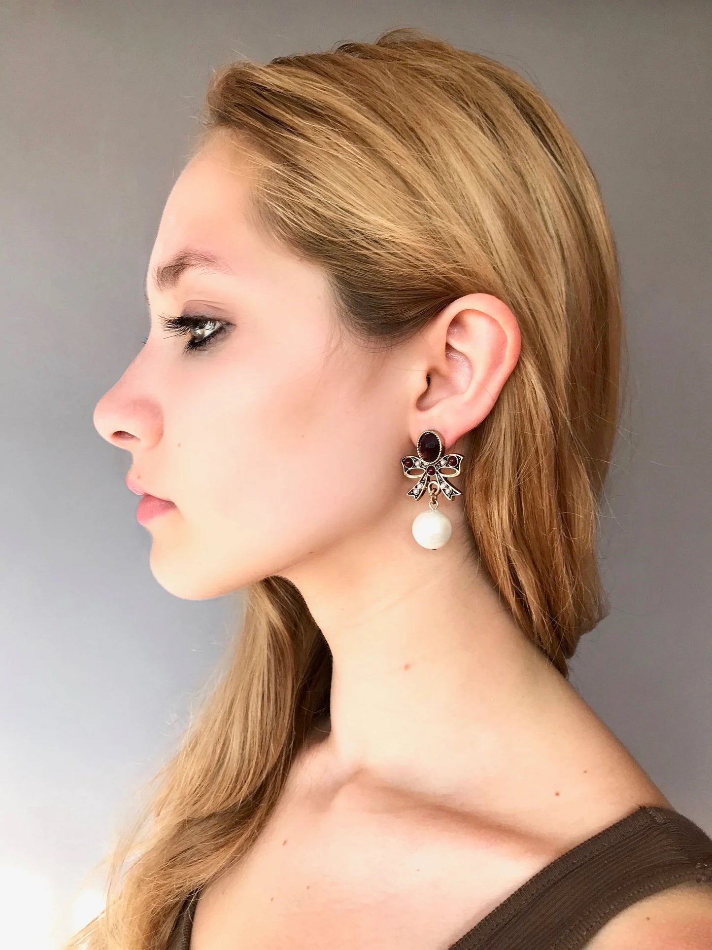 Statement pearl bow earrings