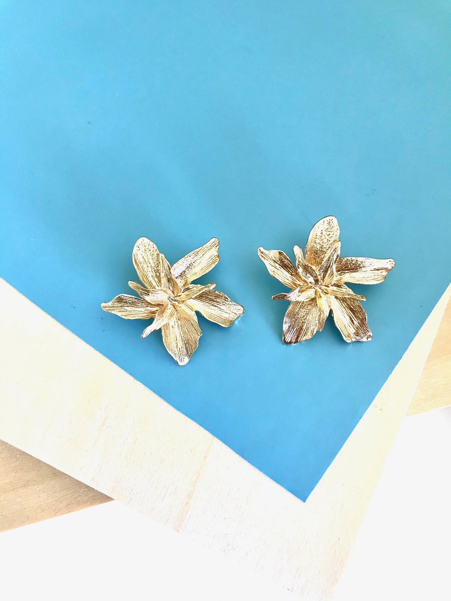 Gold flower earrings