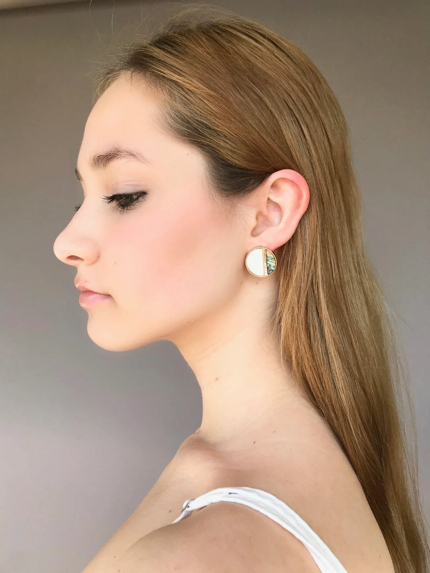 Mother of pearl shell earrings