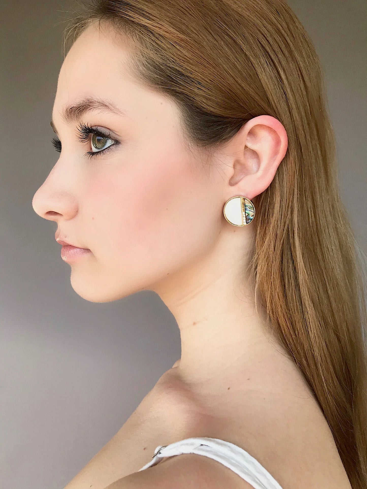 Mother of pearl shell earrings