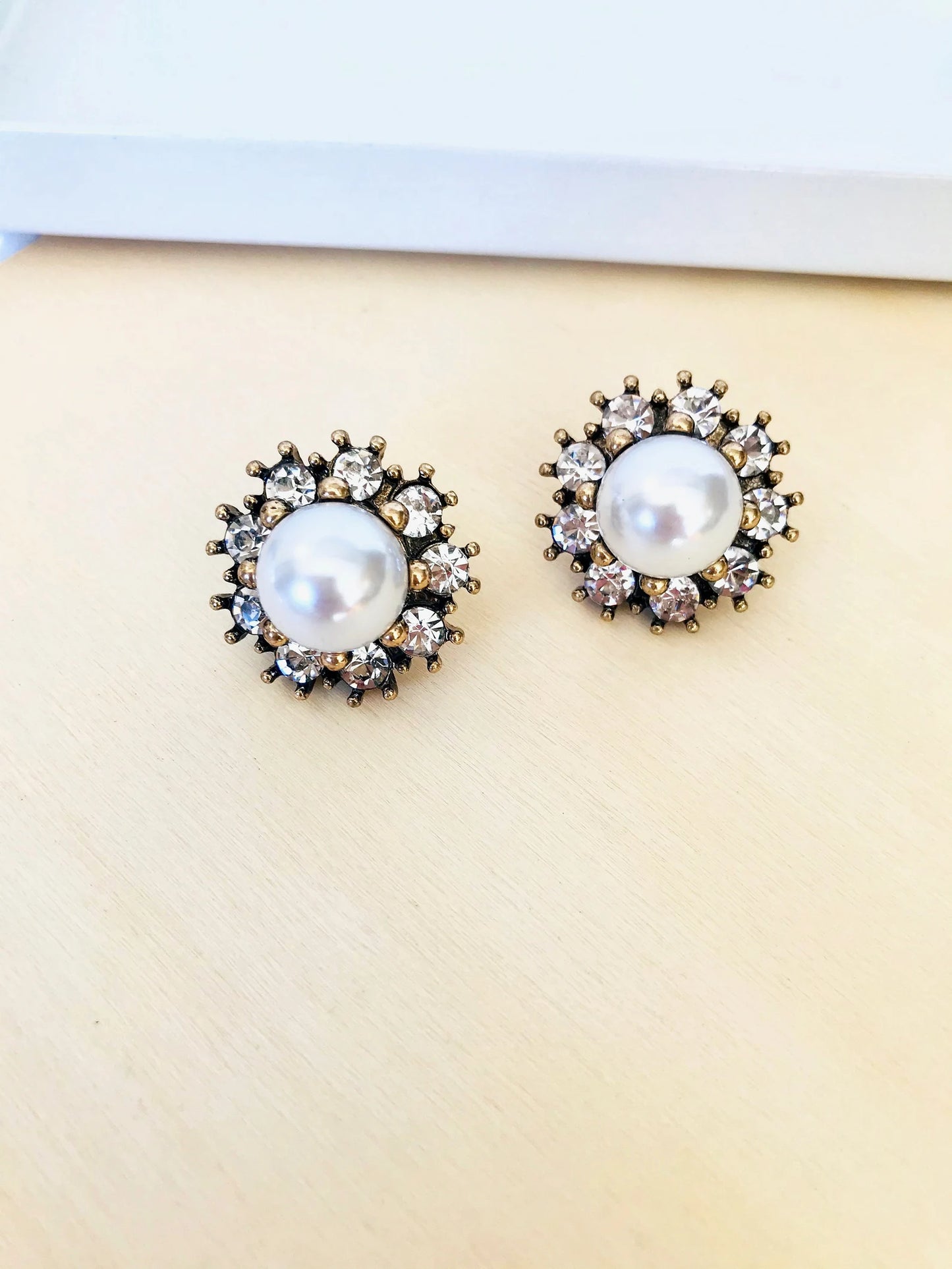 Large pearl and crystal studs