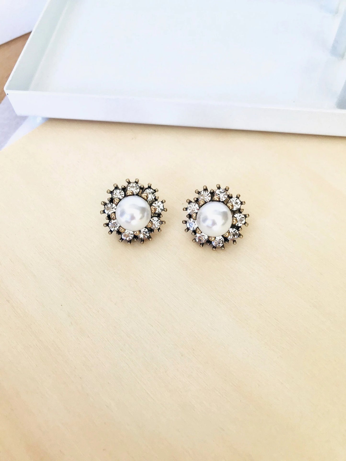 Large pearl and crystal studs