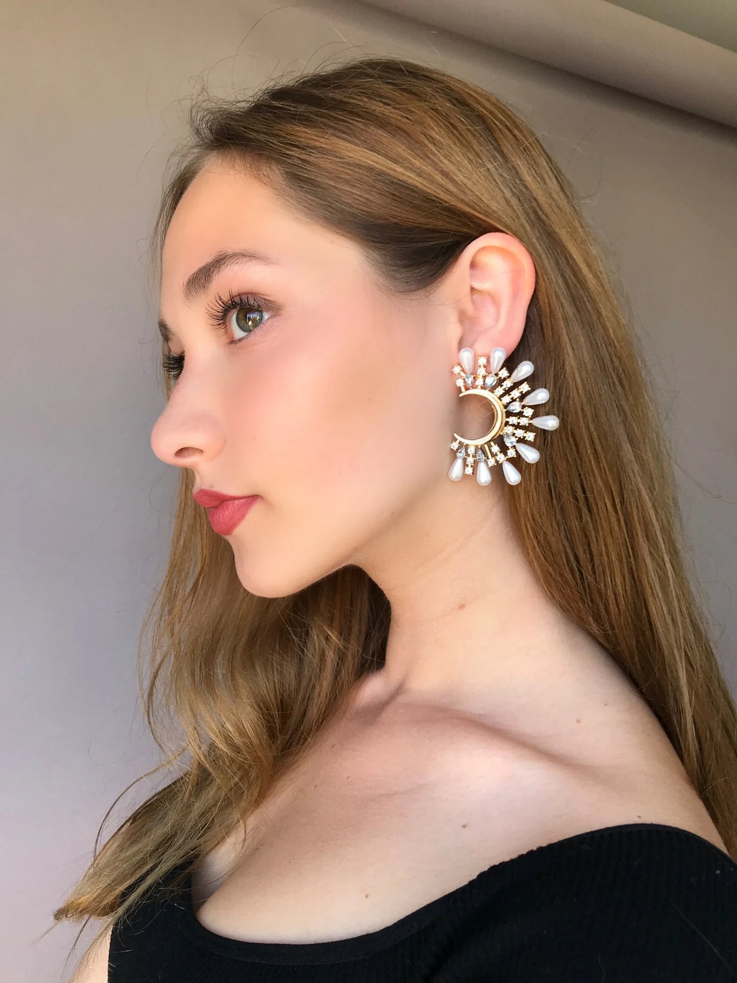 Statement pearl earrings