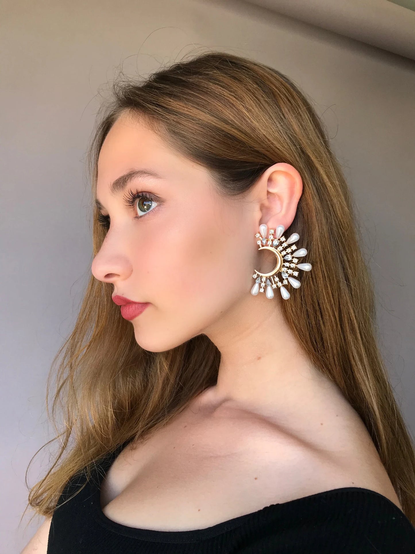 Statement pearl earrings