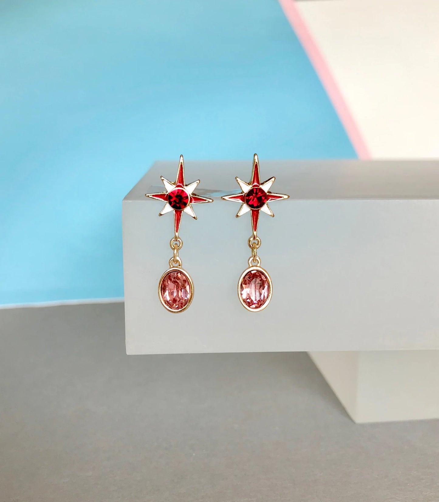 Red star crystal earrings