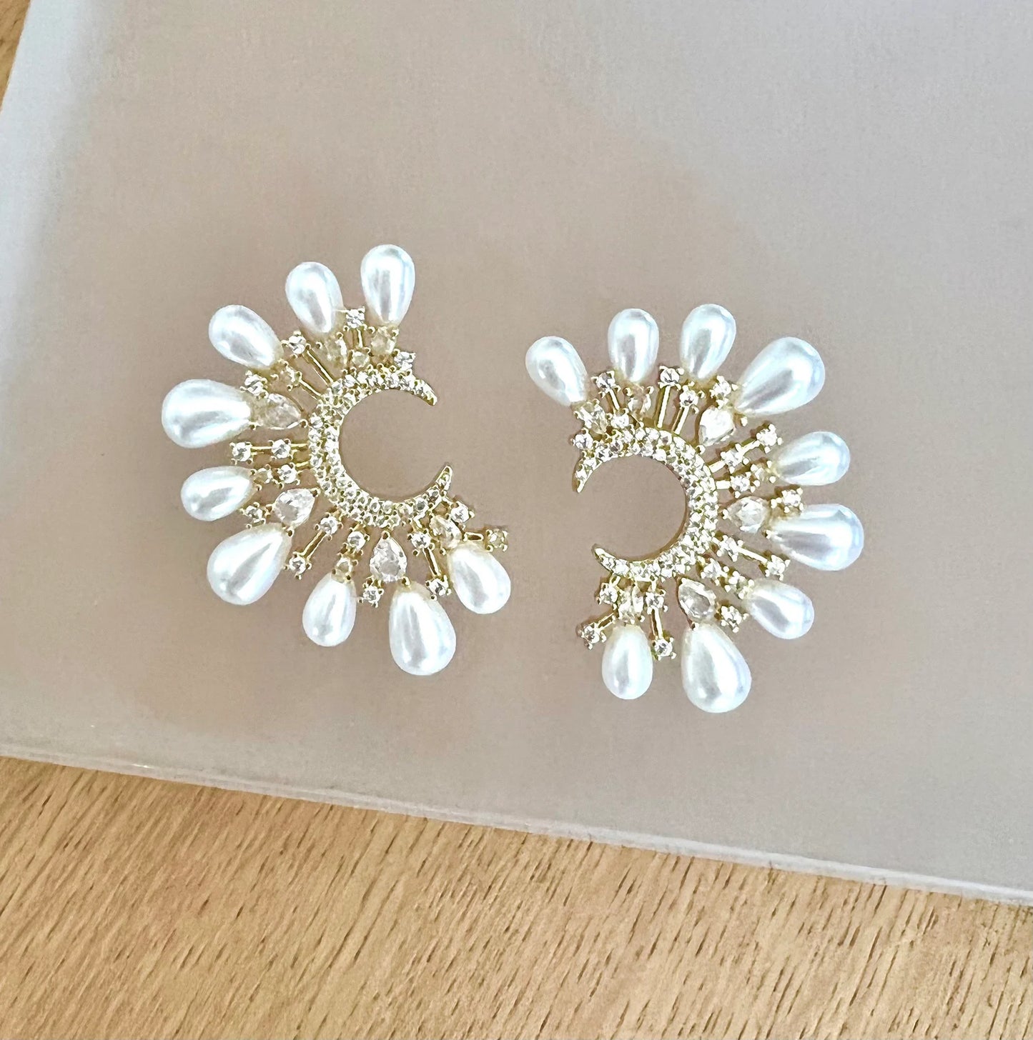 Statement pearl earrings