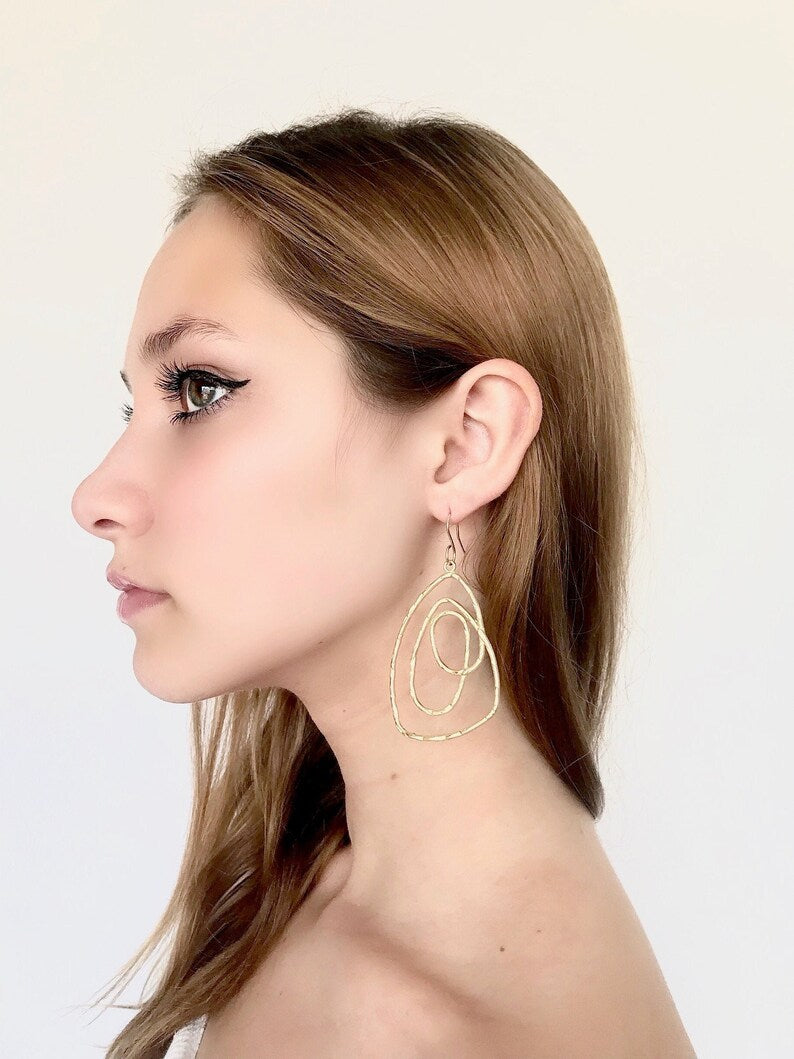 Gold wire earrings