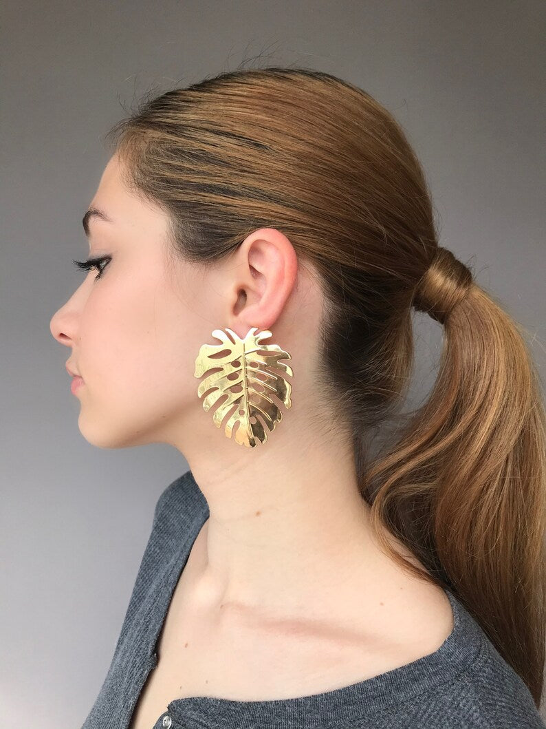 White monstera leaf earrings