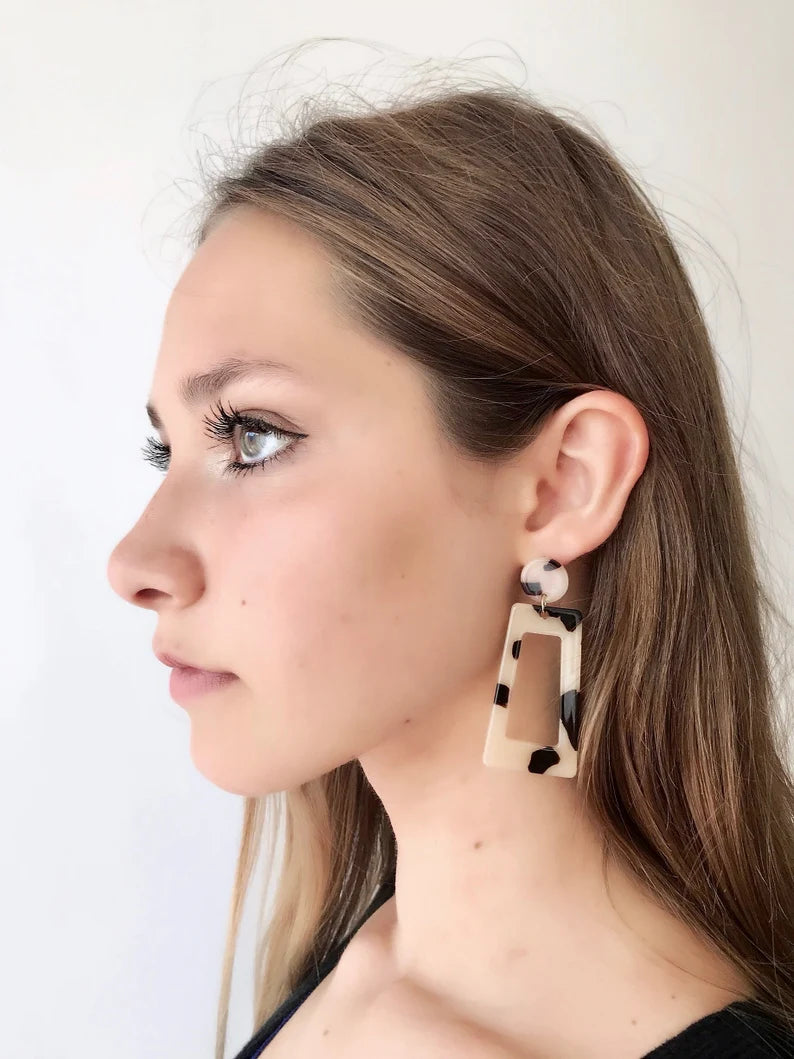 Beige and black geometric earrings