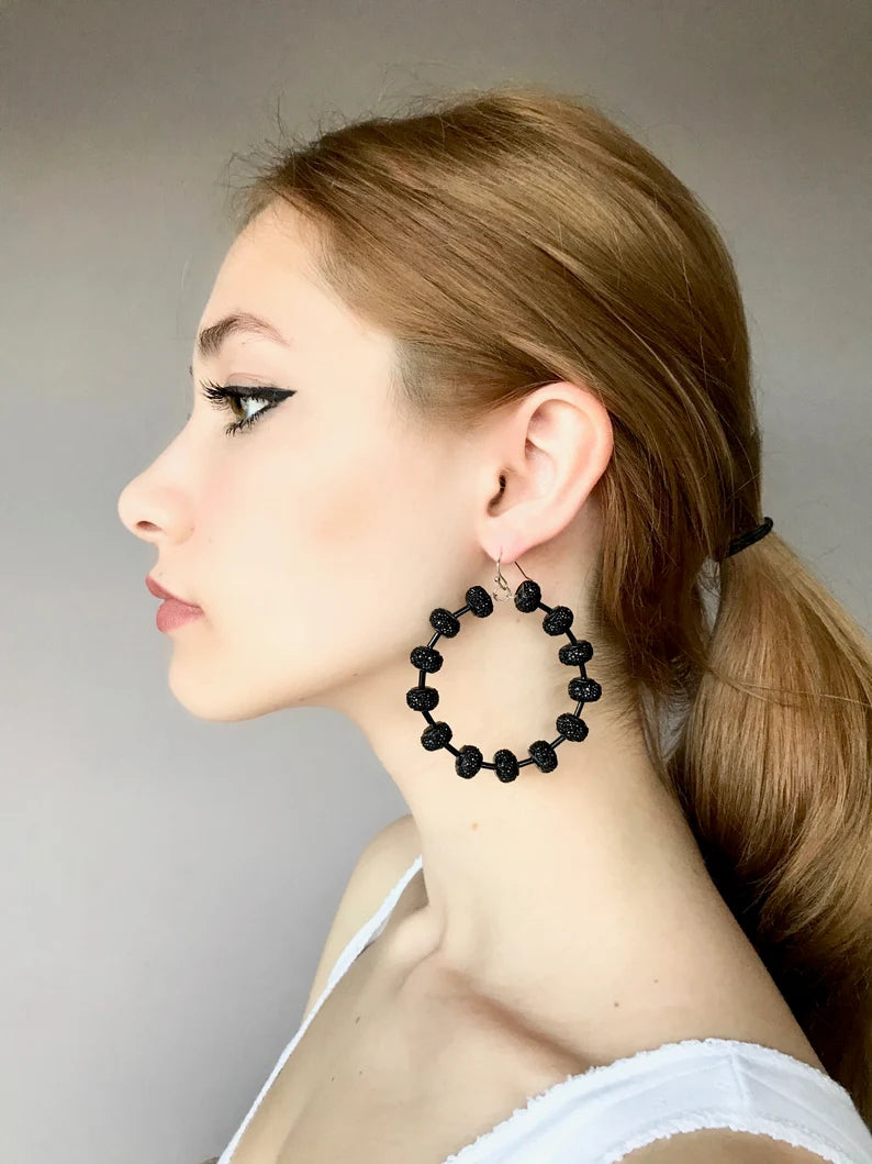 Black beads hoop earrings