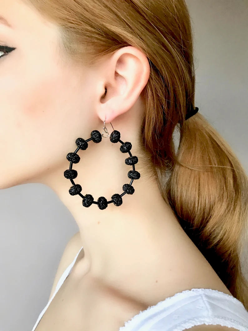 Black beads hoop earrings