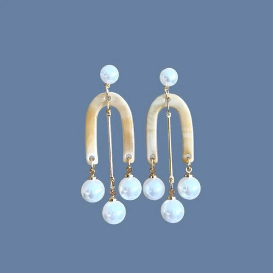 Chandelier arch pearl earrings