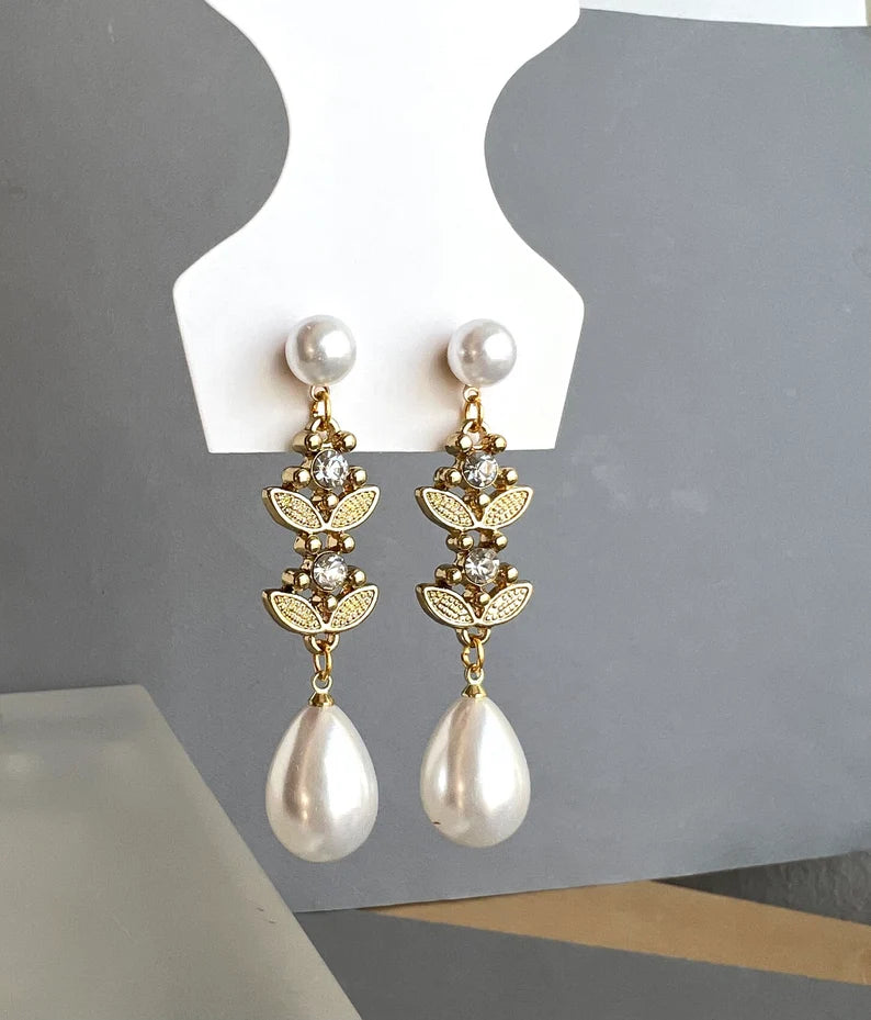 Pearl drop crystal earrings