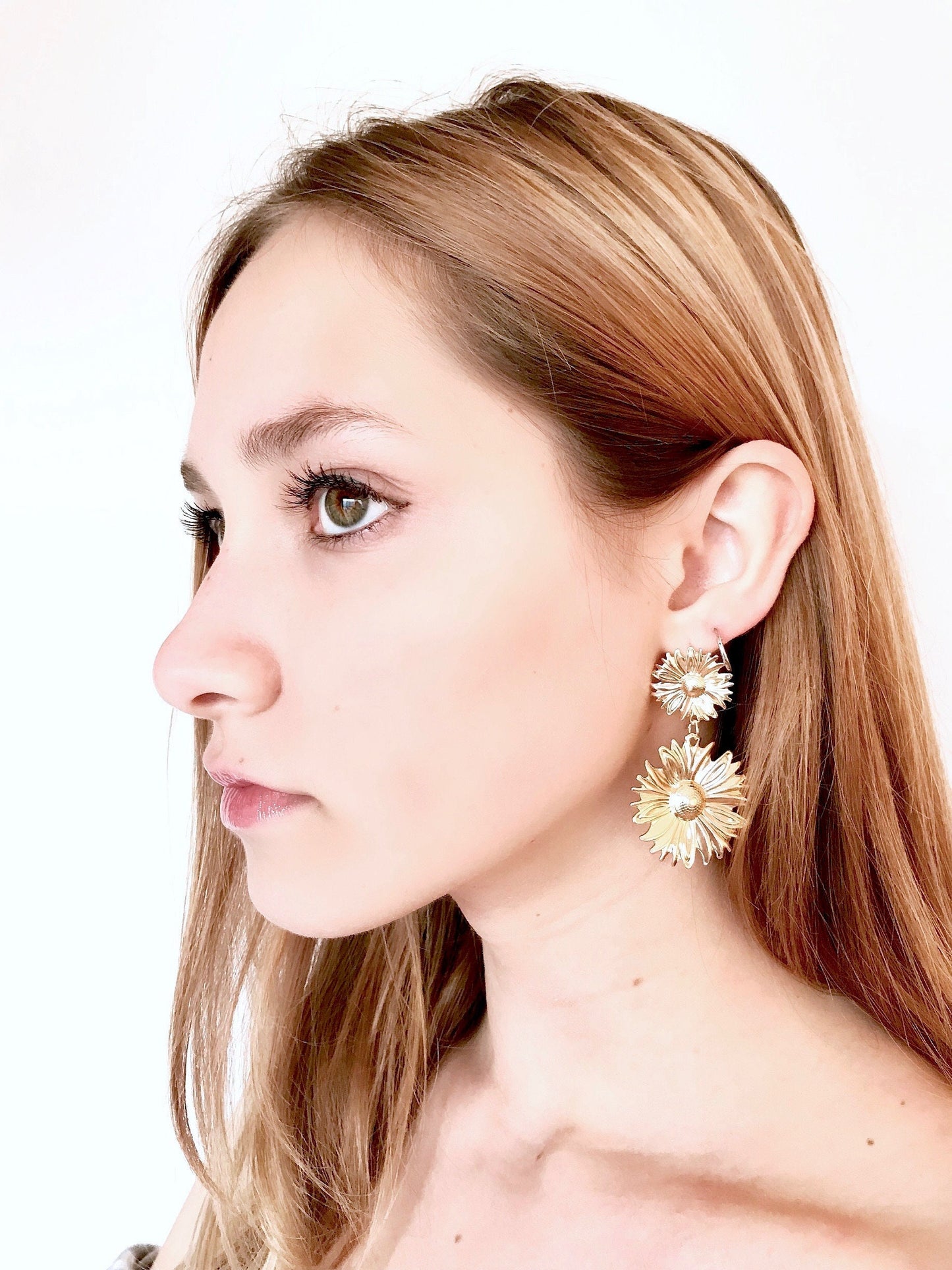 Gold flower drop earrings