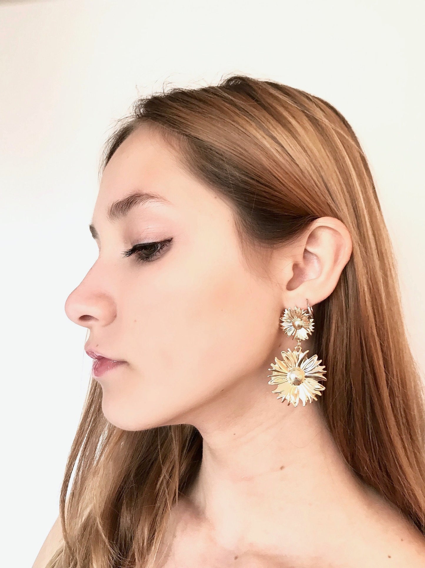 Gold flower drop earrings