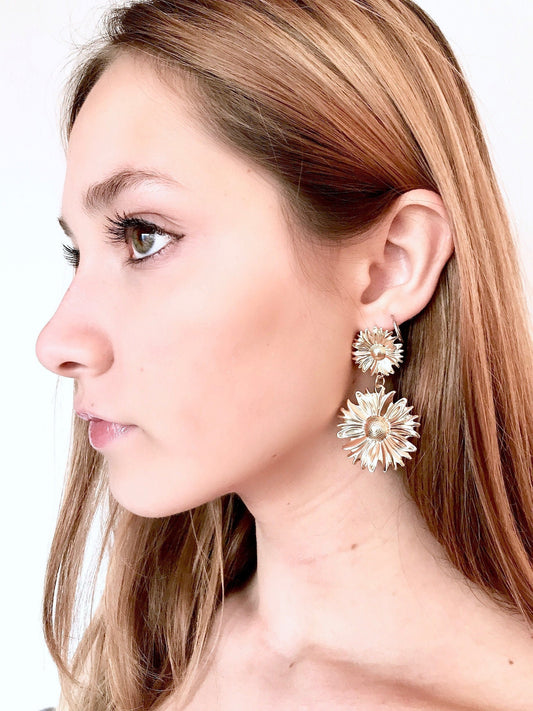 Gold flower drop earrings