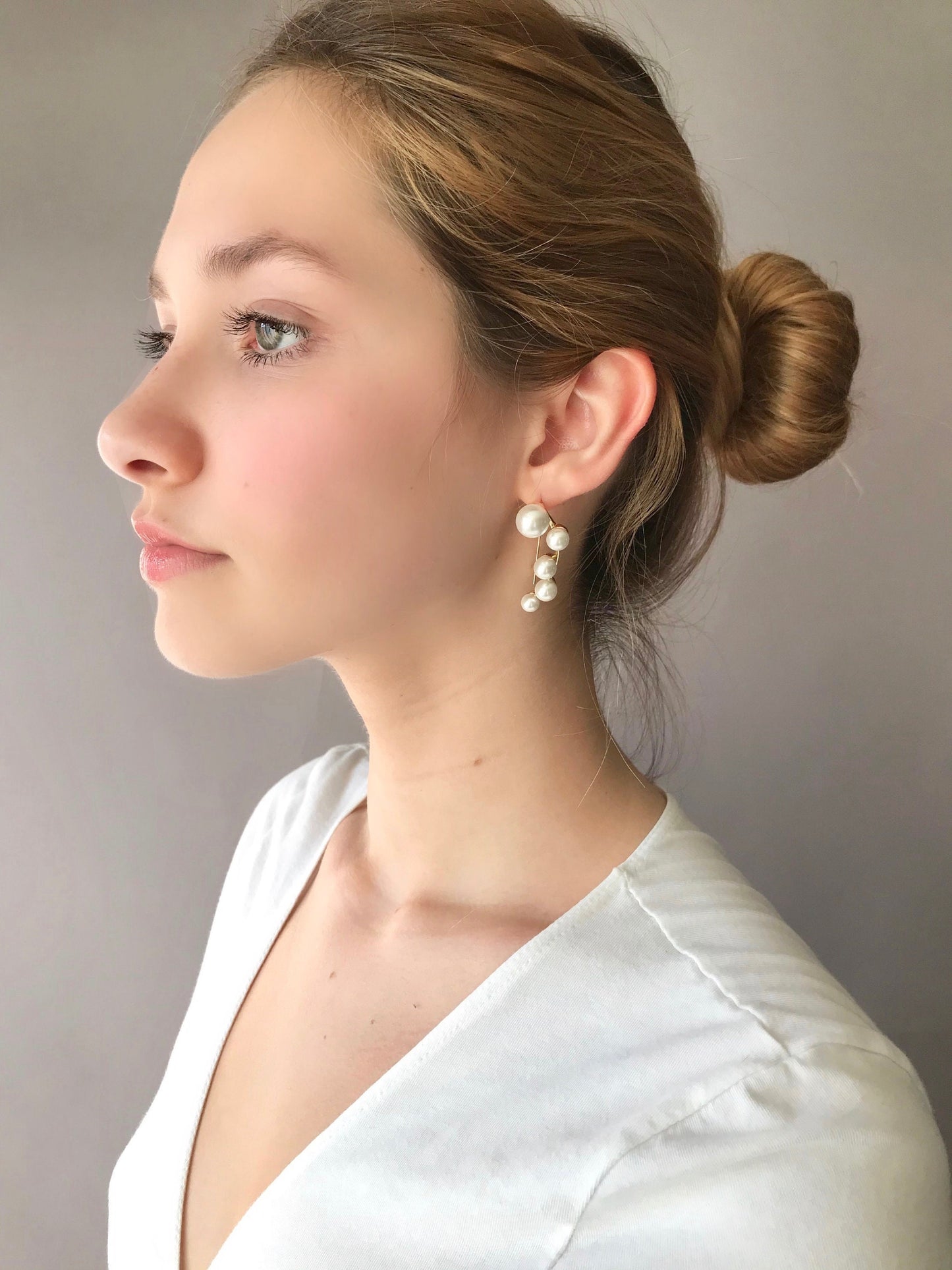 Statement pearl earrings