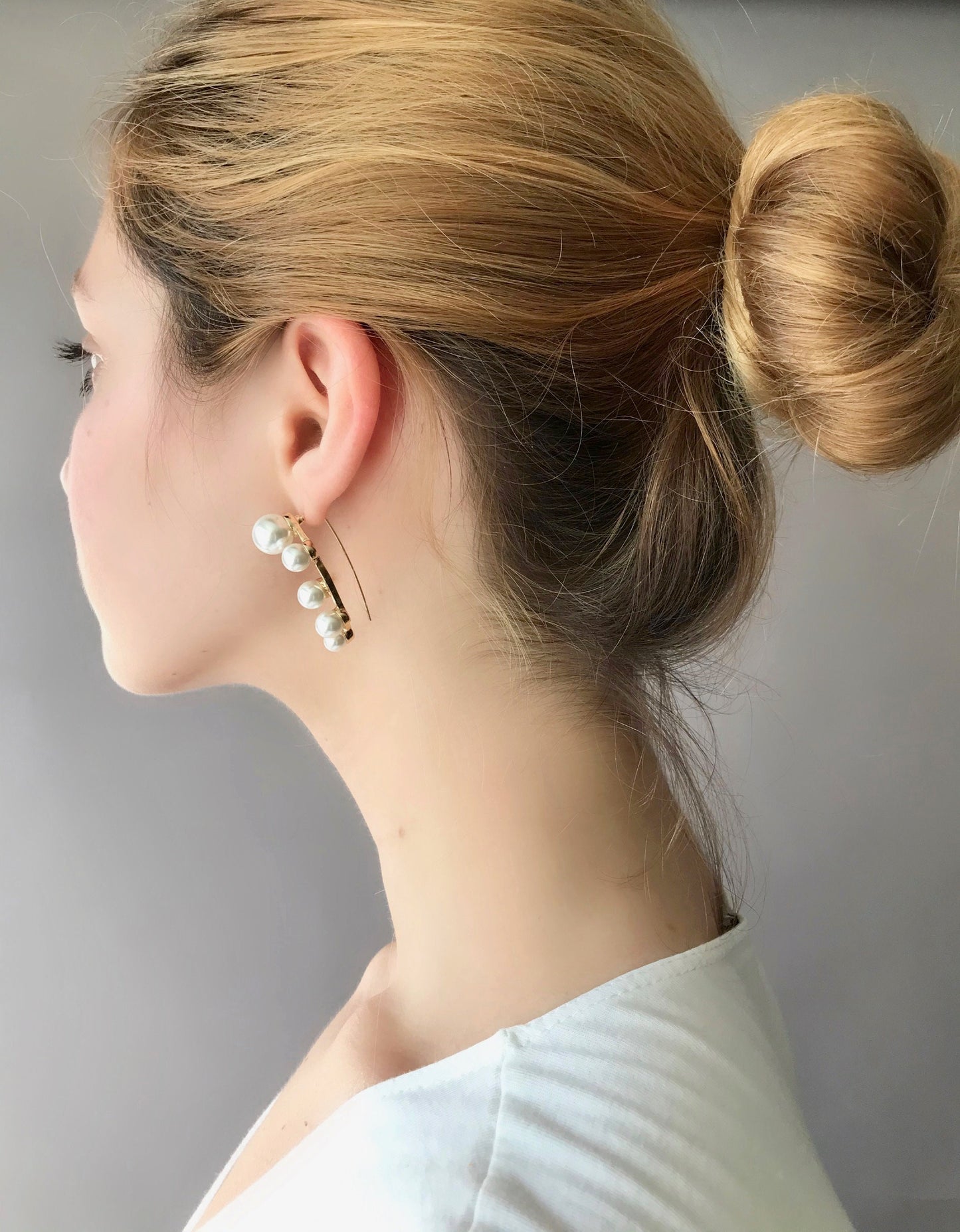 Statement pearl earrings
