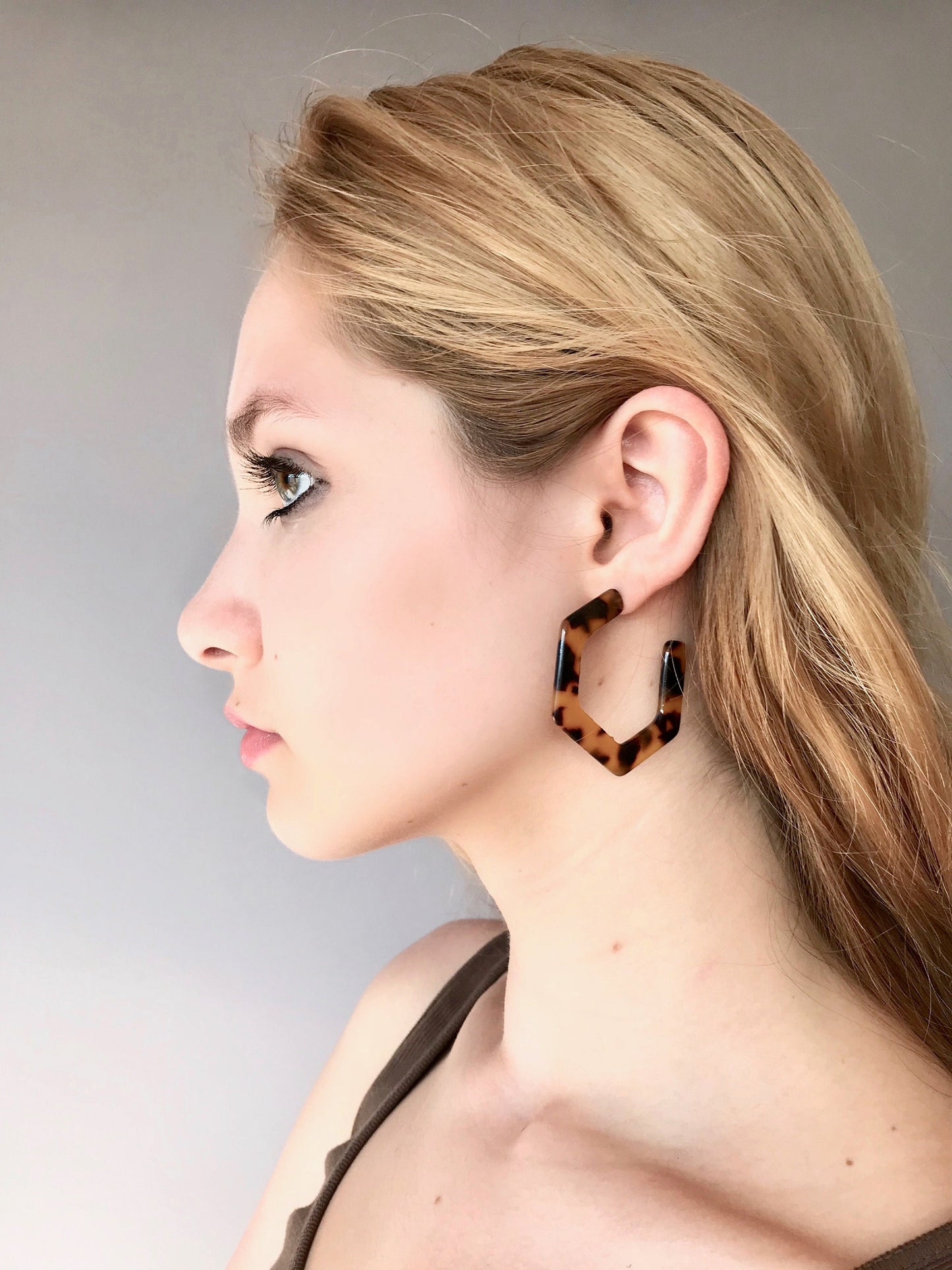 Hexagon hoop earrings
