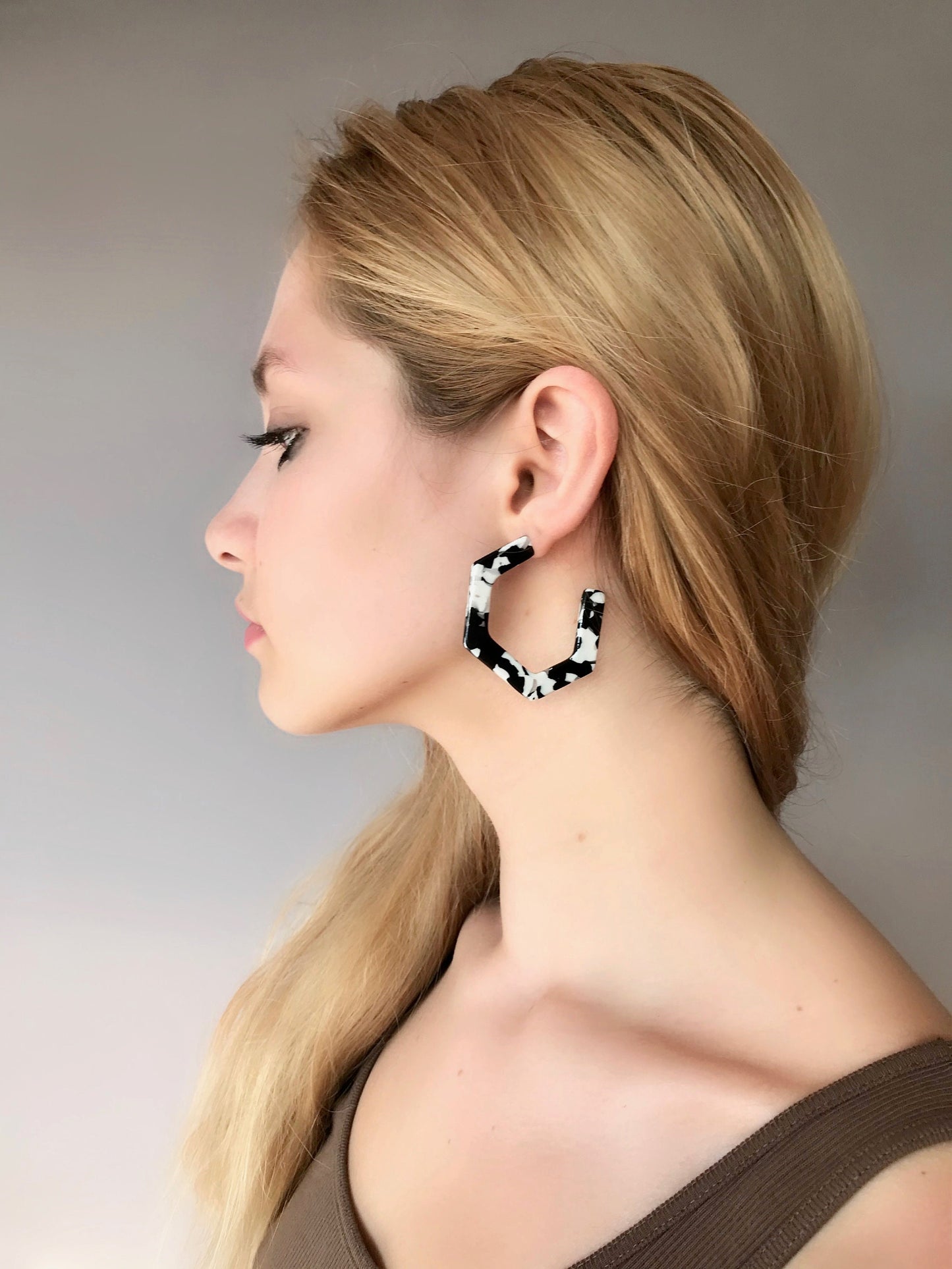 Black and white hexagon hoops