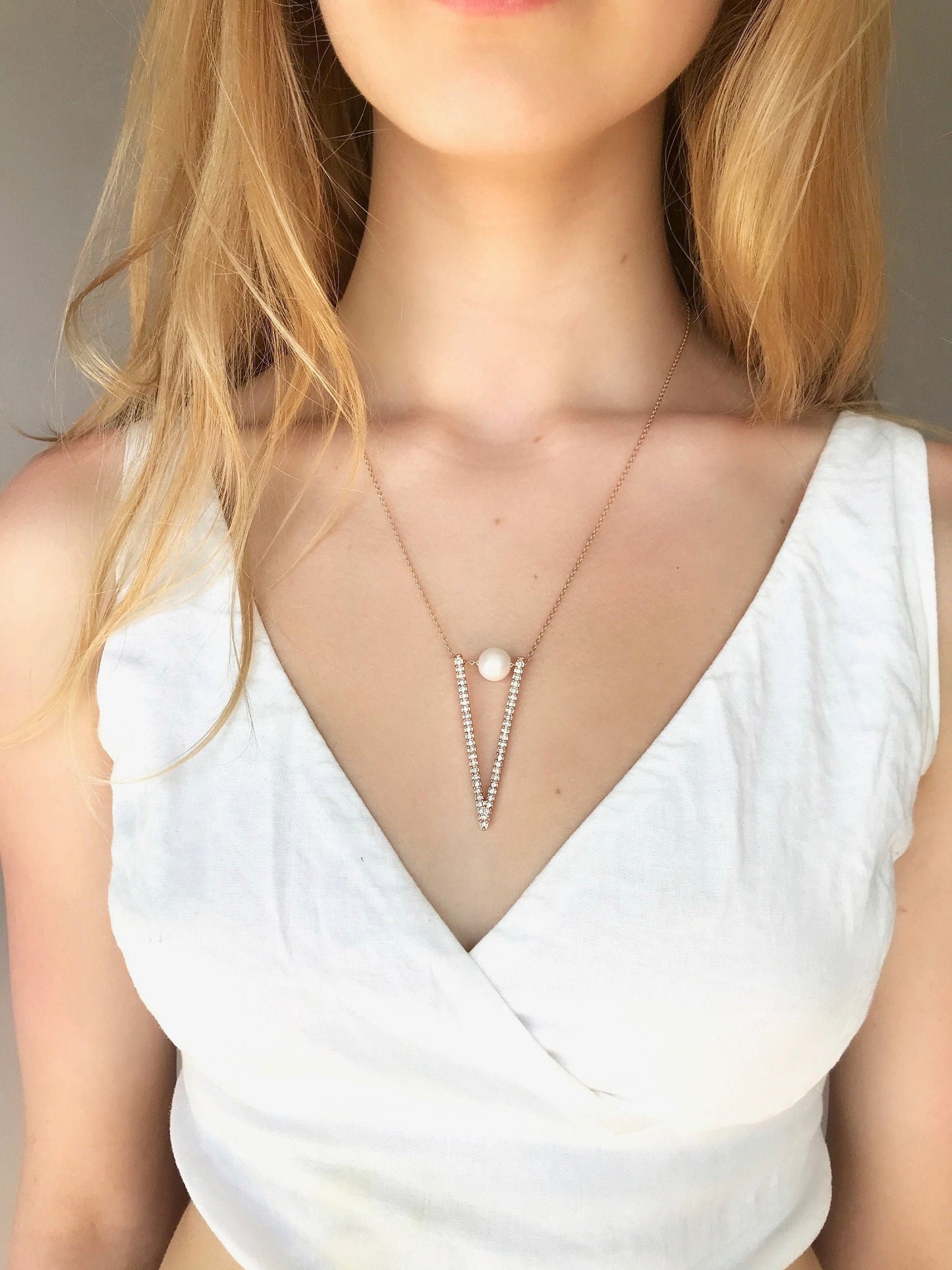 Crystal V necklace
