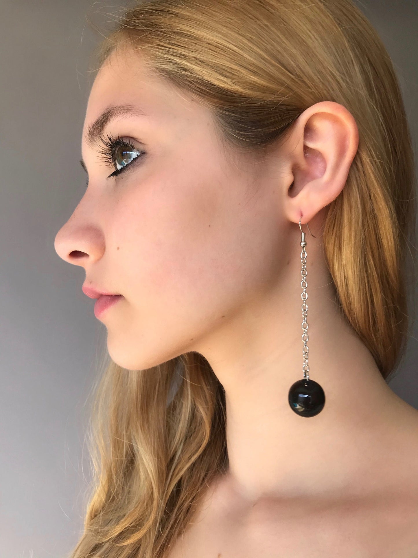 Black ball drop geometric earrings