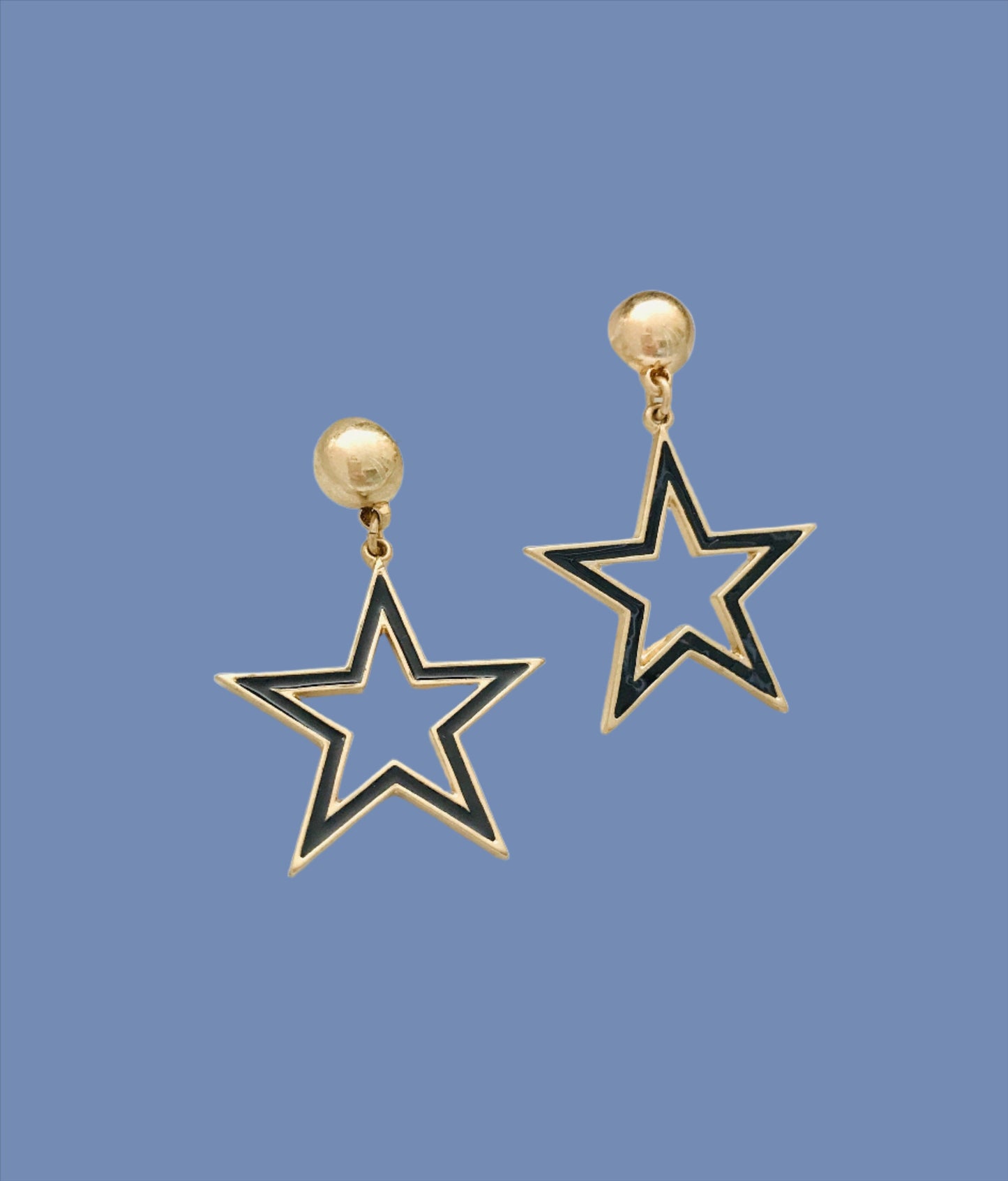 Black star earrings