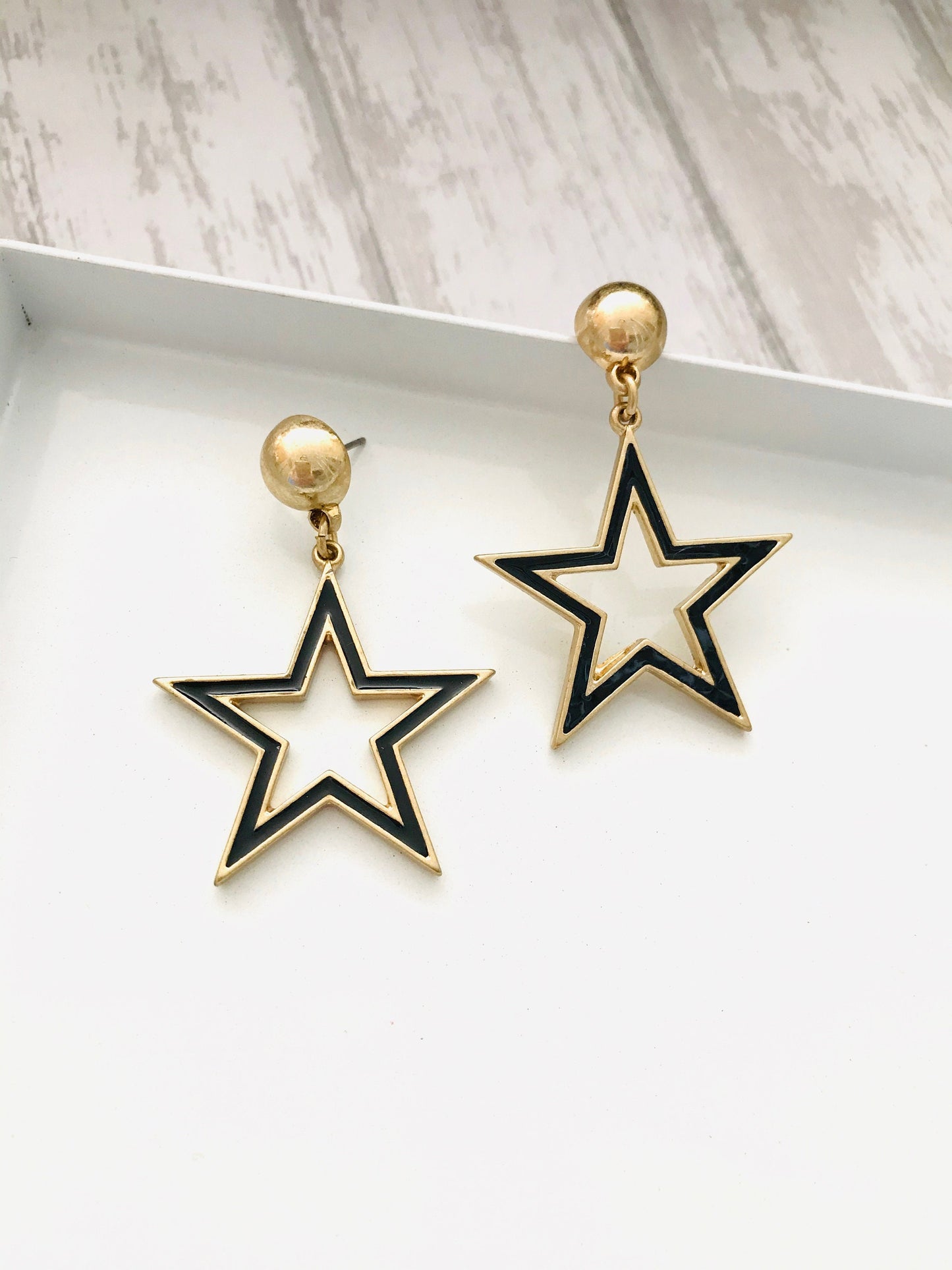 White star earrings