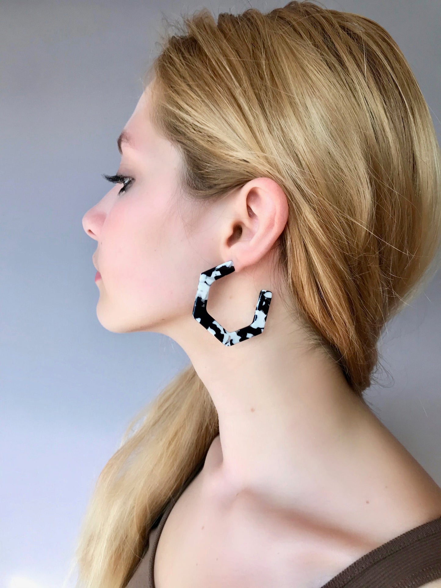 Black and white hexagon hoops