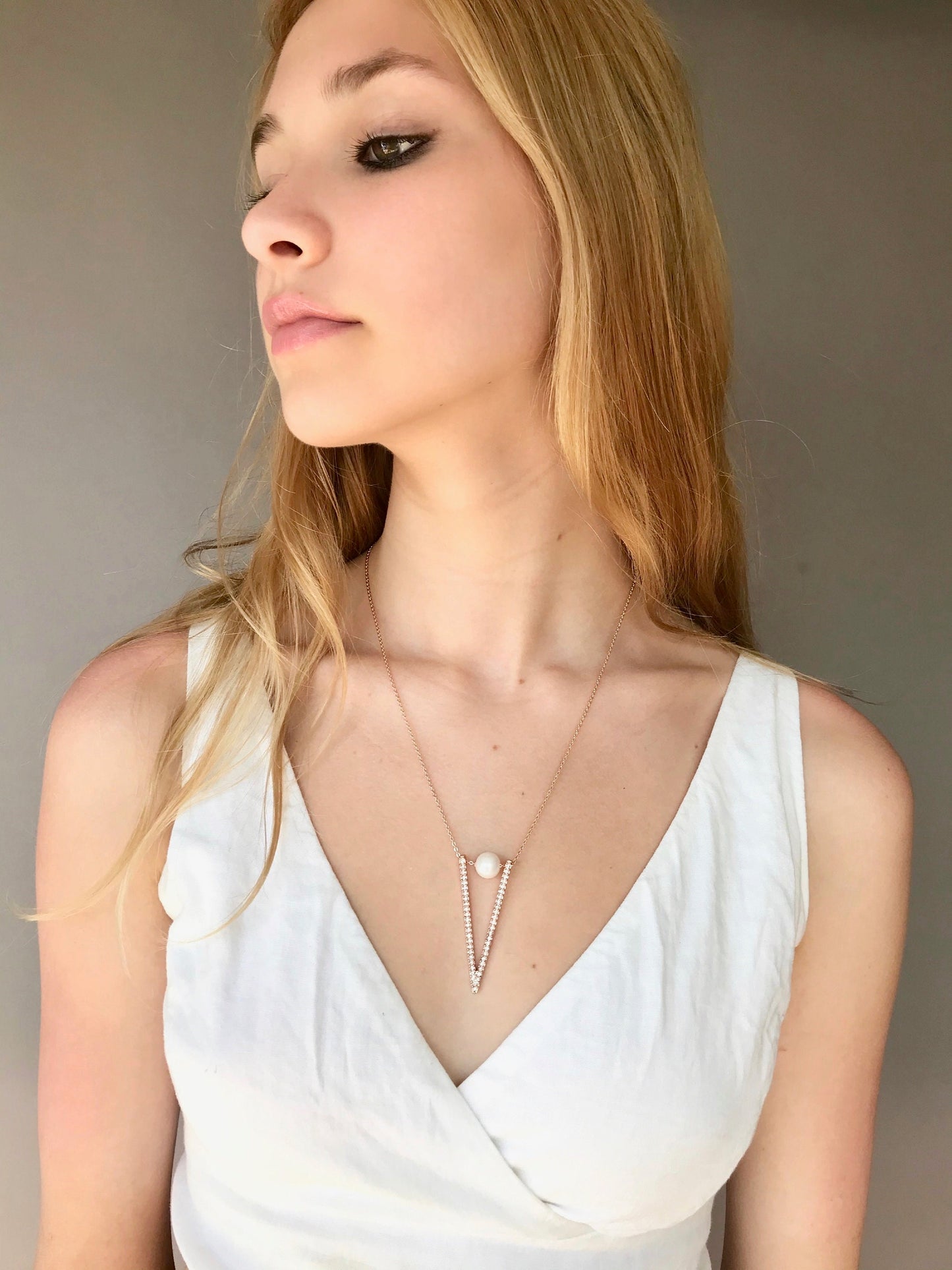 Crystal V necklace