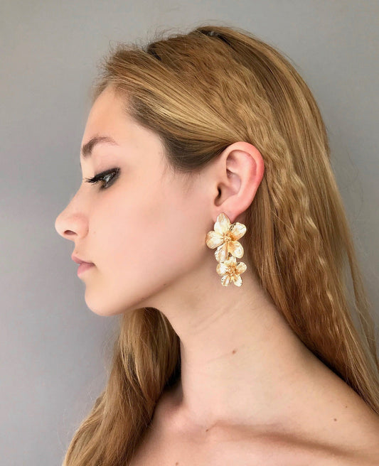 Gold flower drop earrings