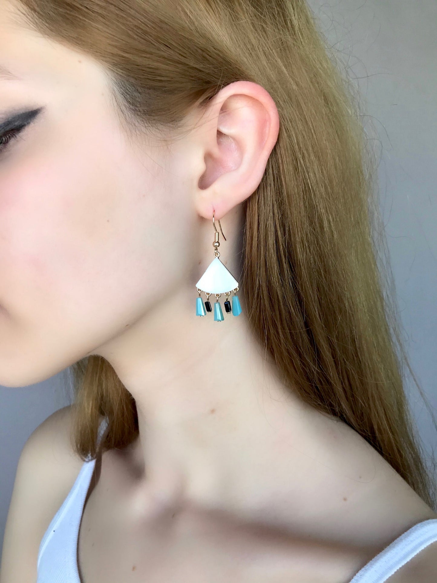 White shell geometric earrings