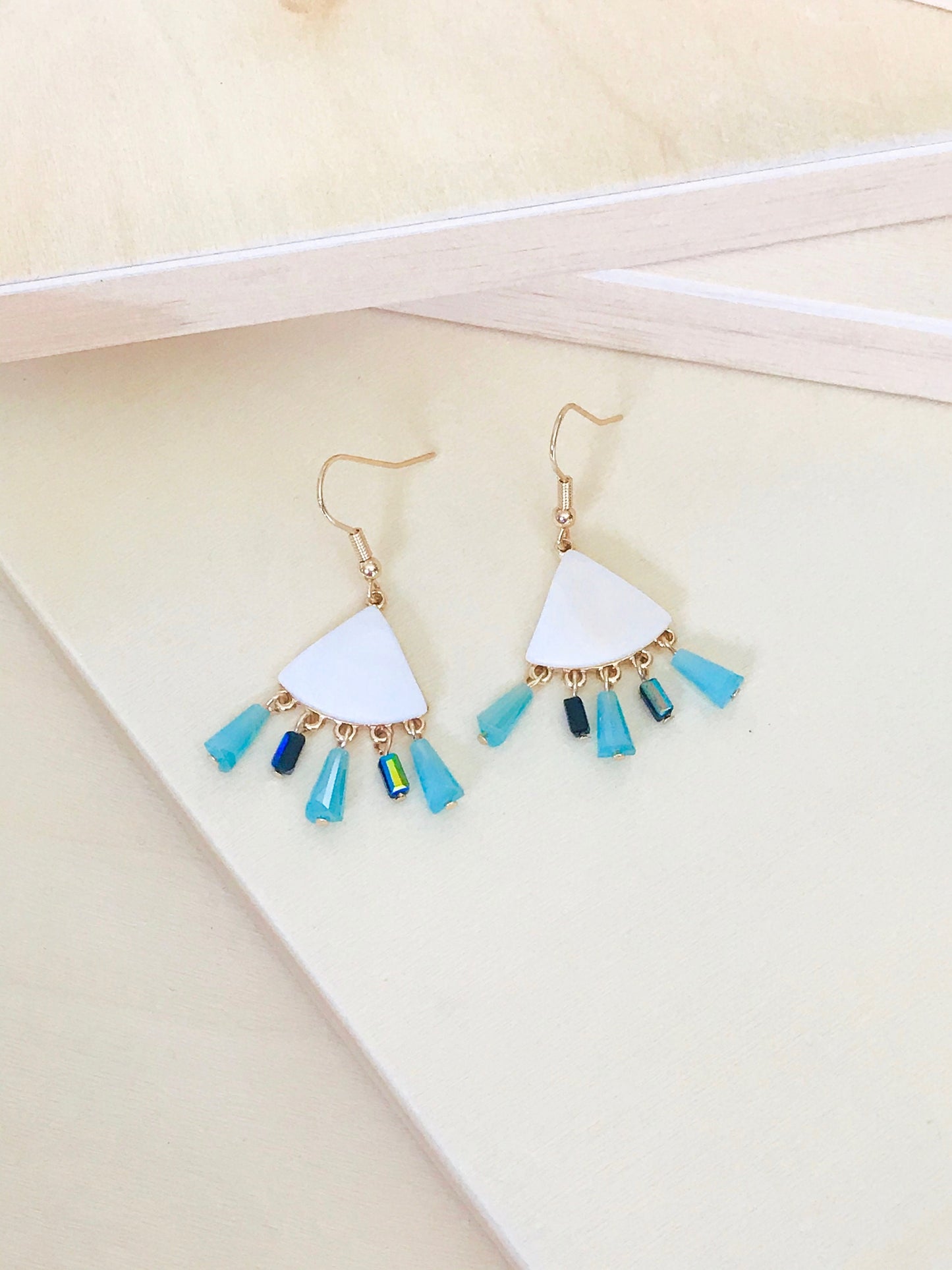 White shell geometric earrings