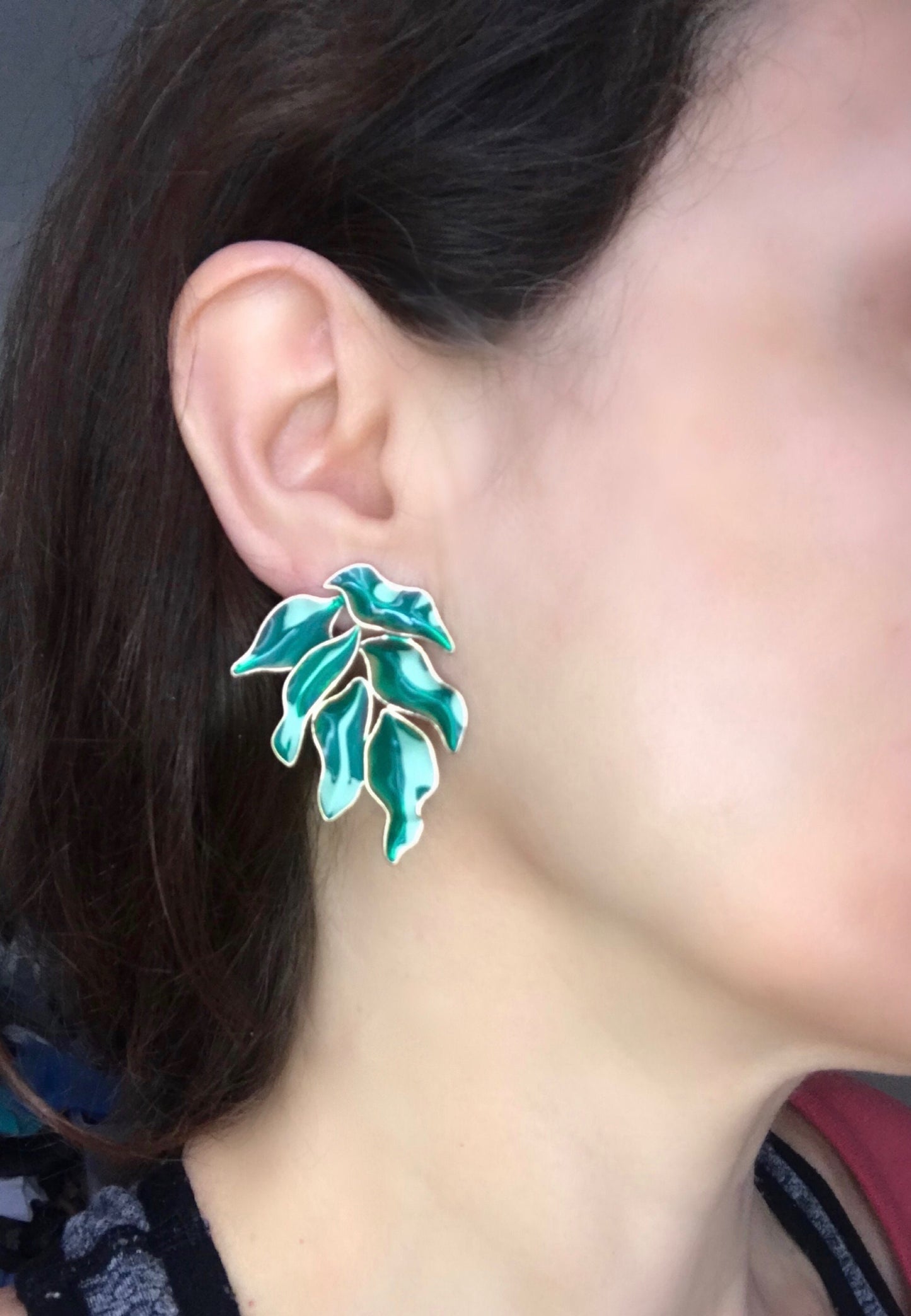 Green leaf earrings