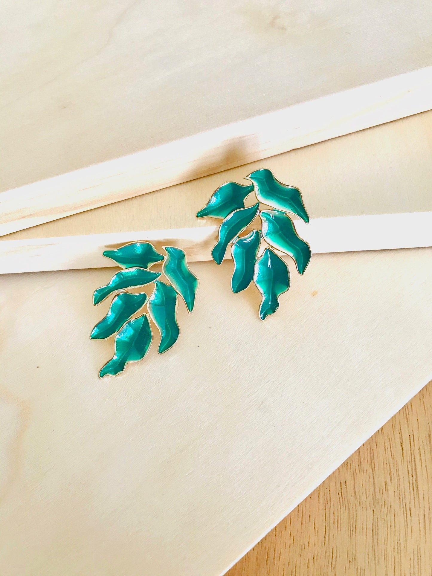 Green leaf earrings