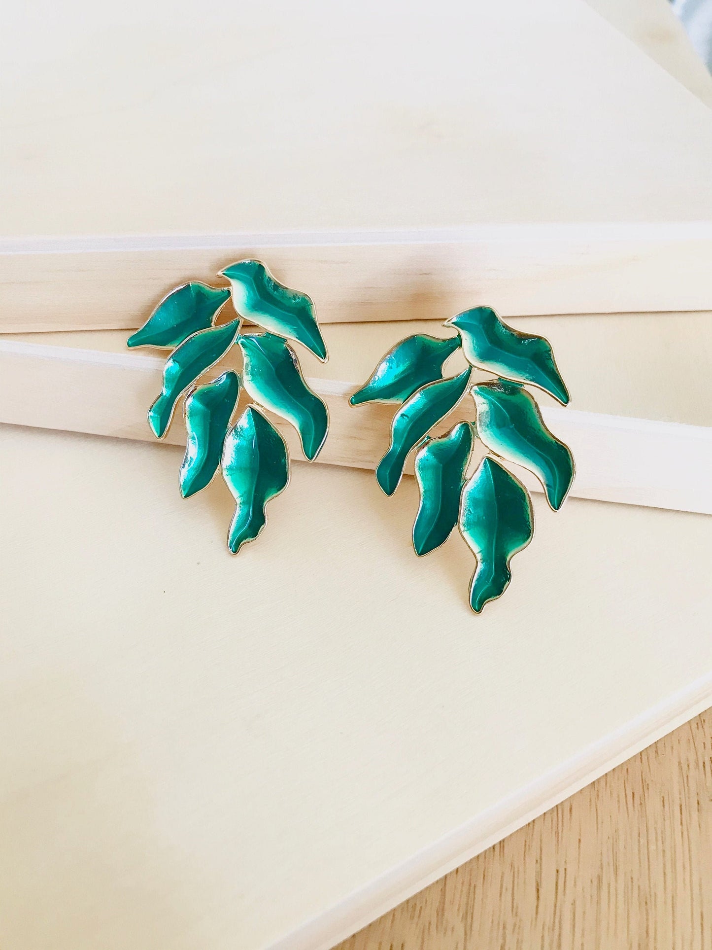 Green leaf earrings