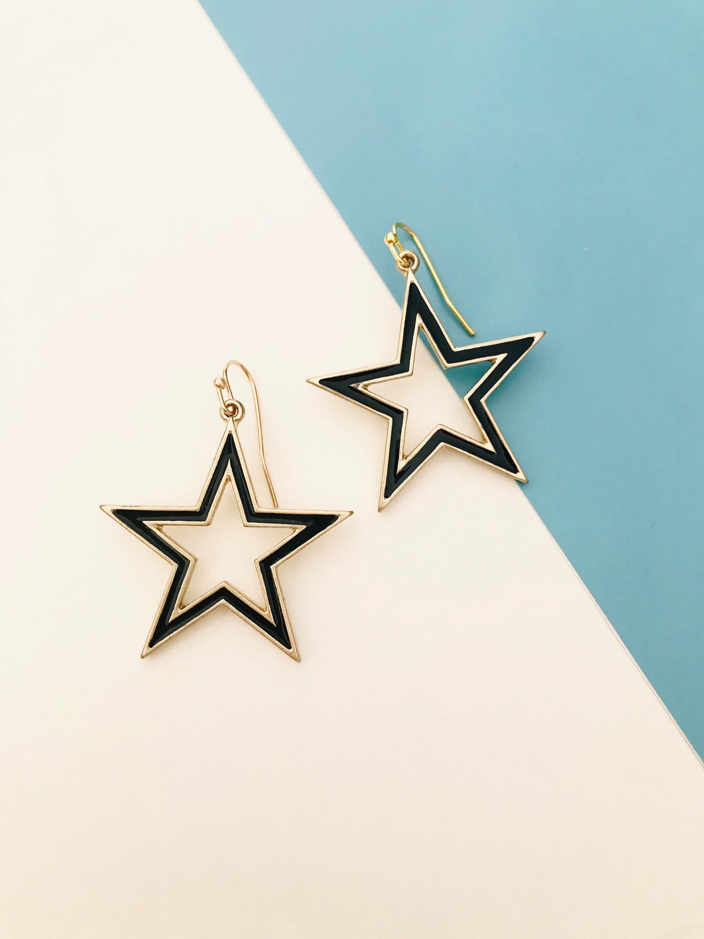 Black star earrings