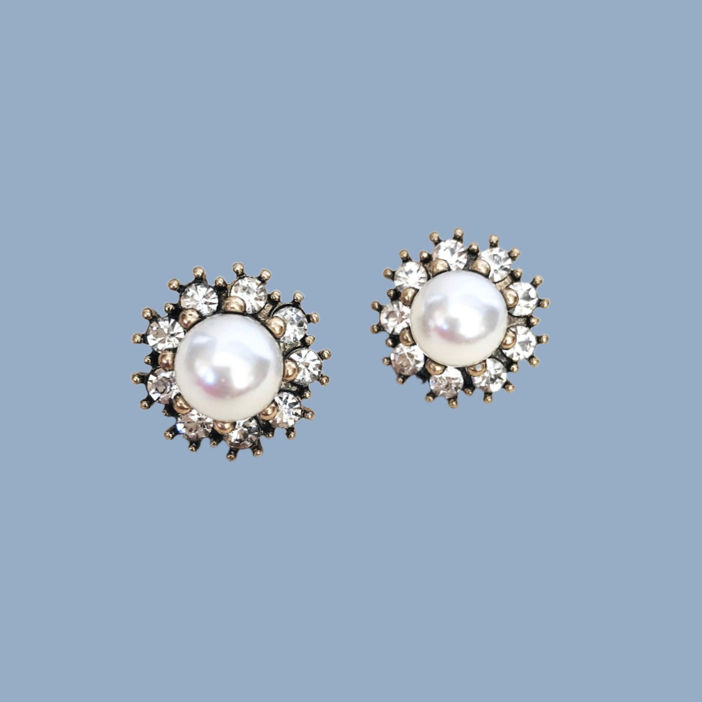 Large pearl and crystal studs