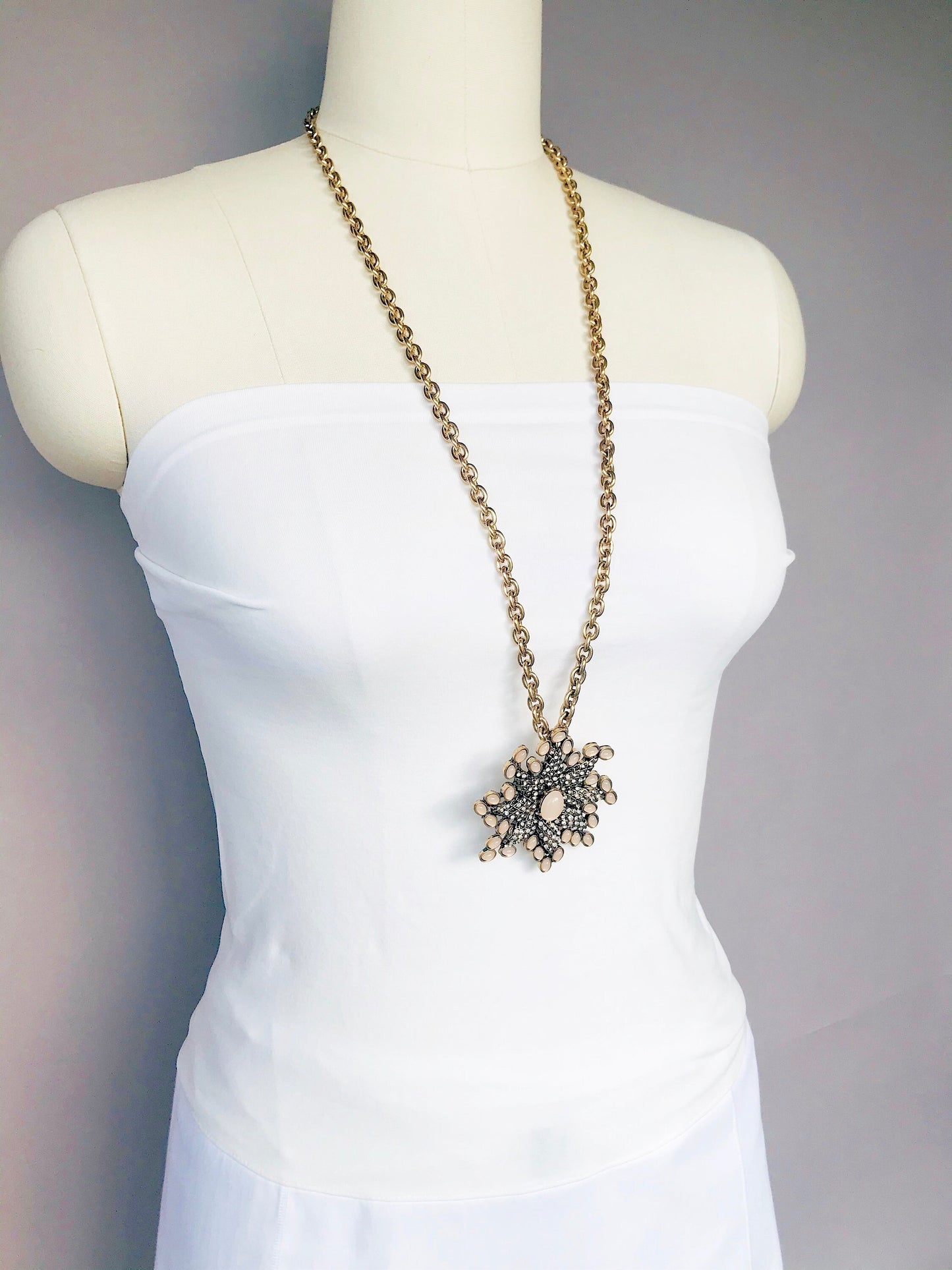 Statement flower necklace