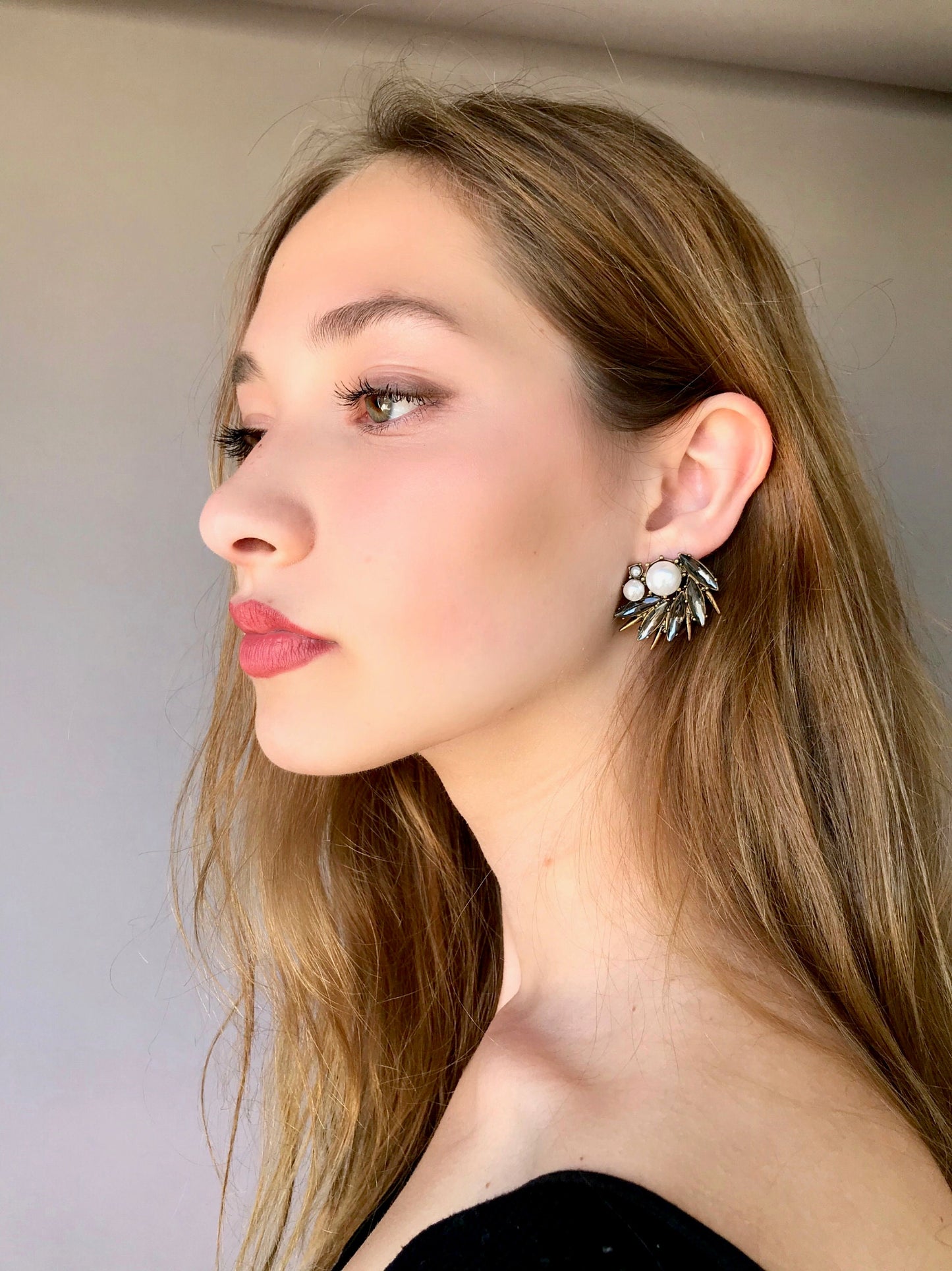 Crystal leaf earrinhs