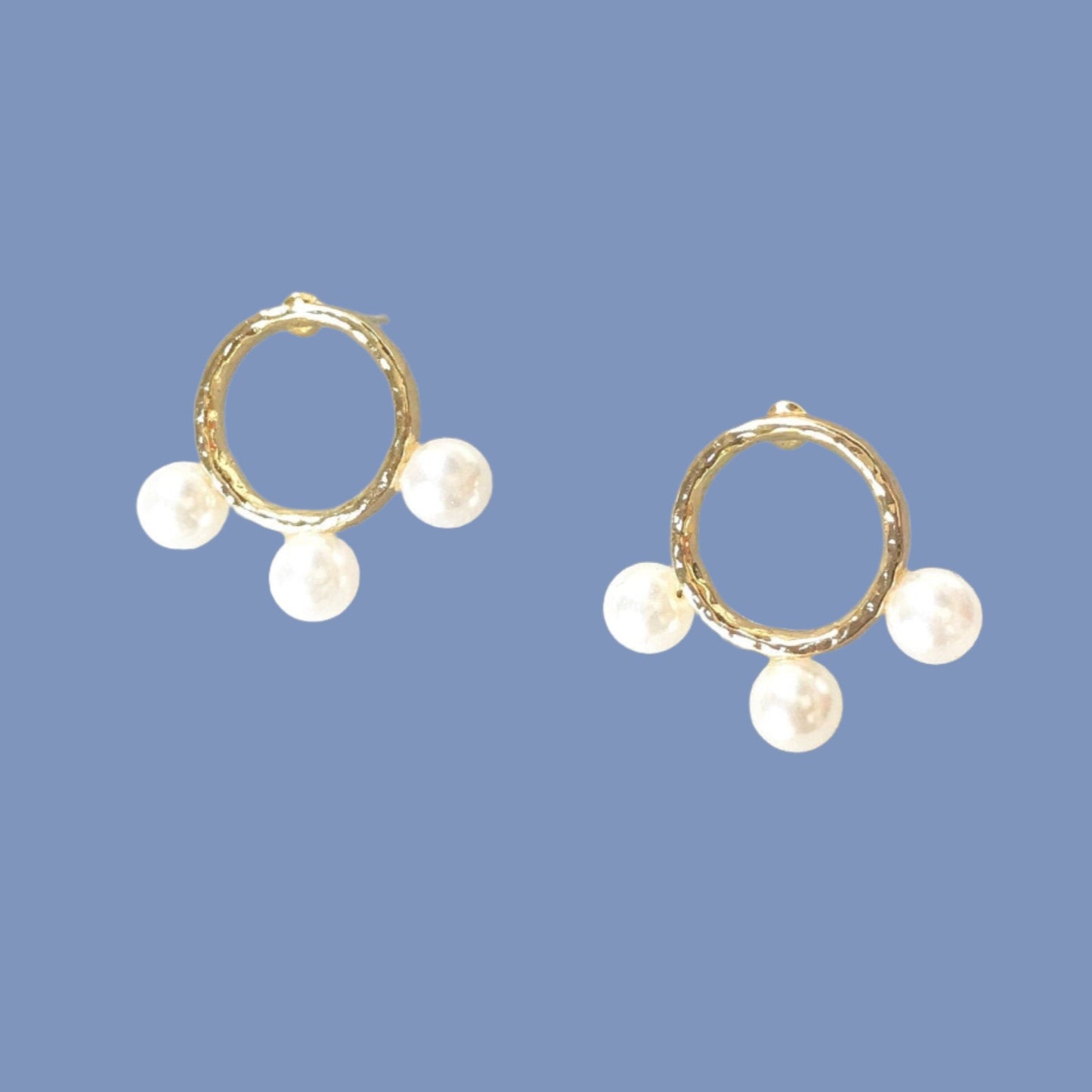 Small ring pearl earrings