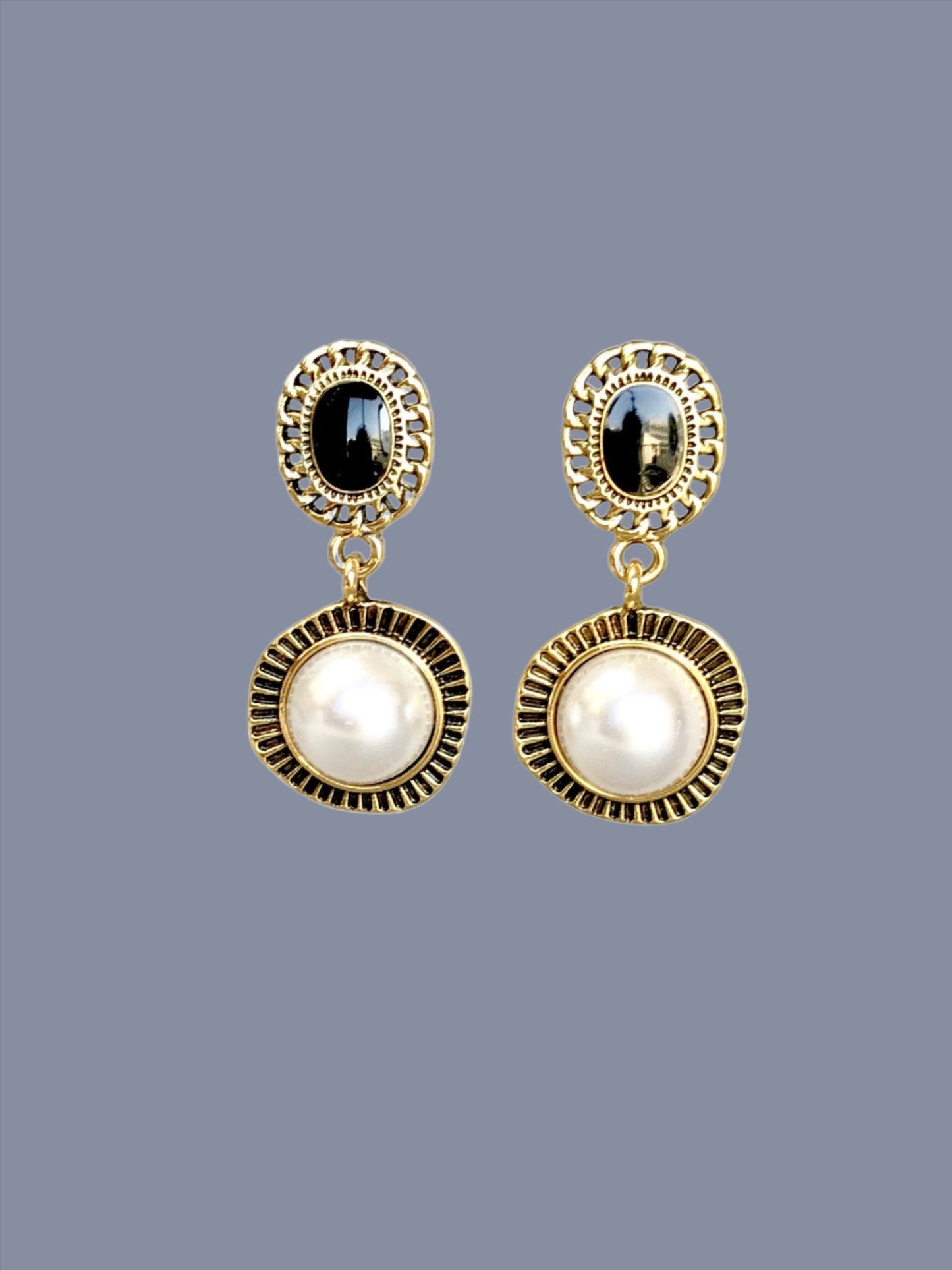 Pearl drop earrings