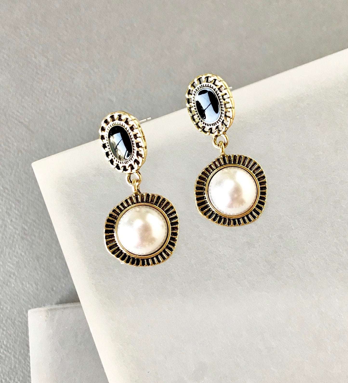 Pearl drop earrings