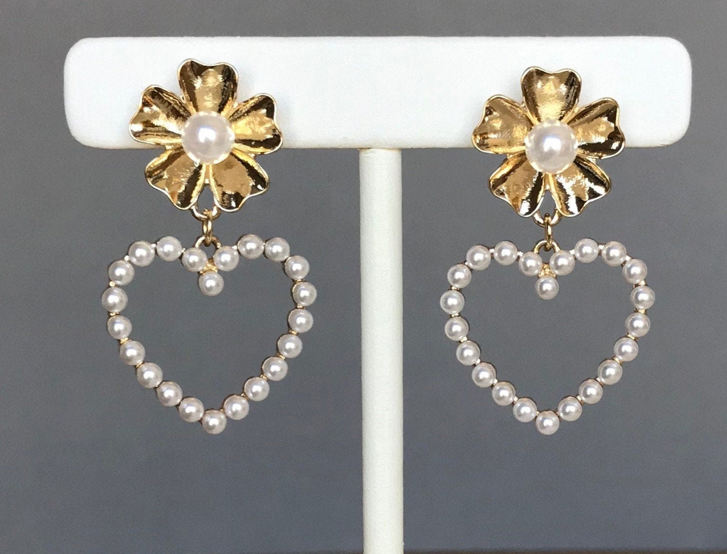 Pearl heart earrings